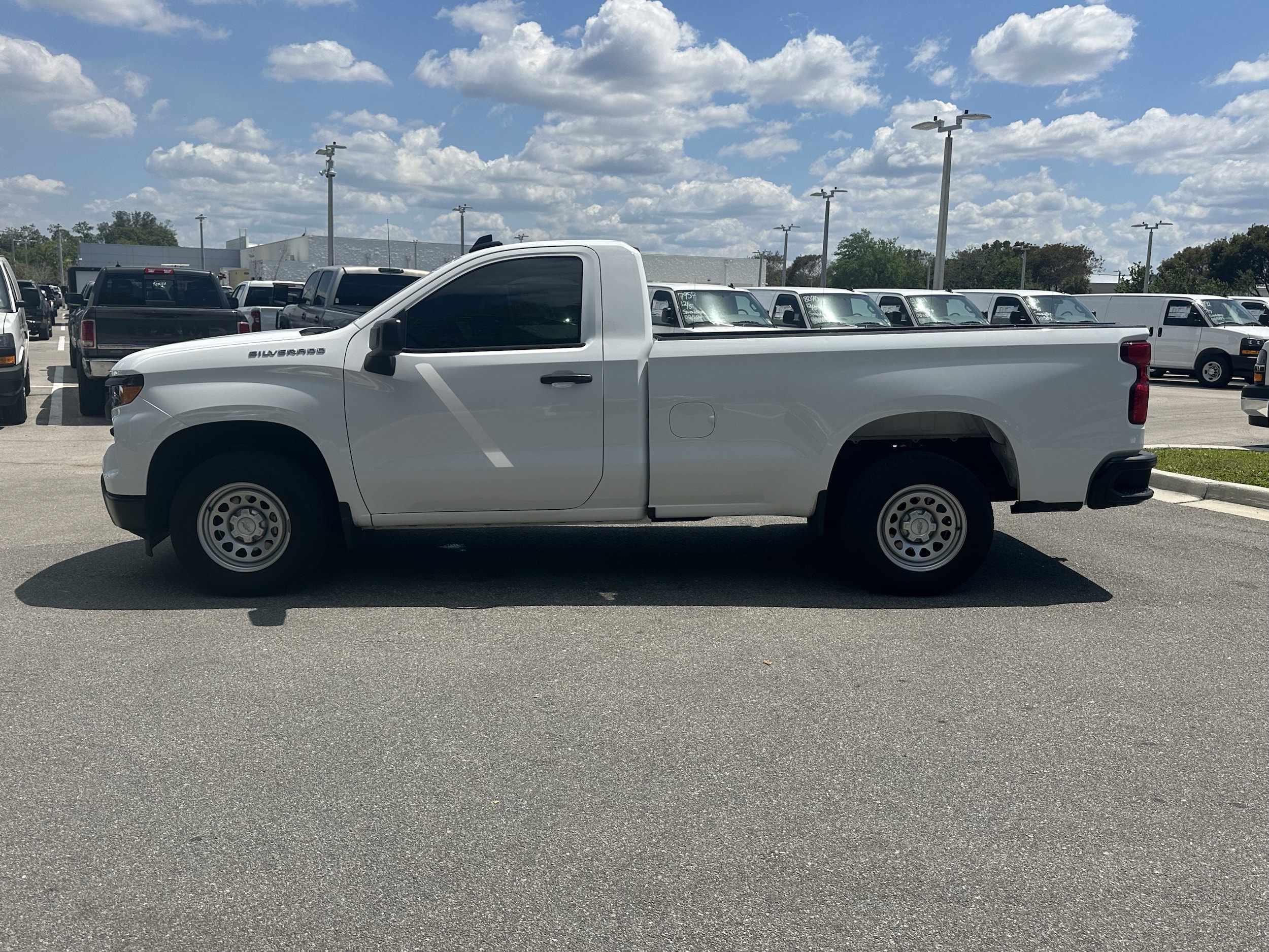 2024 Chevrolet Silverado 1500 Work Truck photo 5