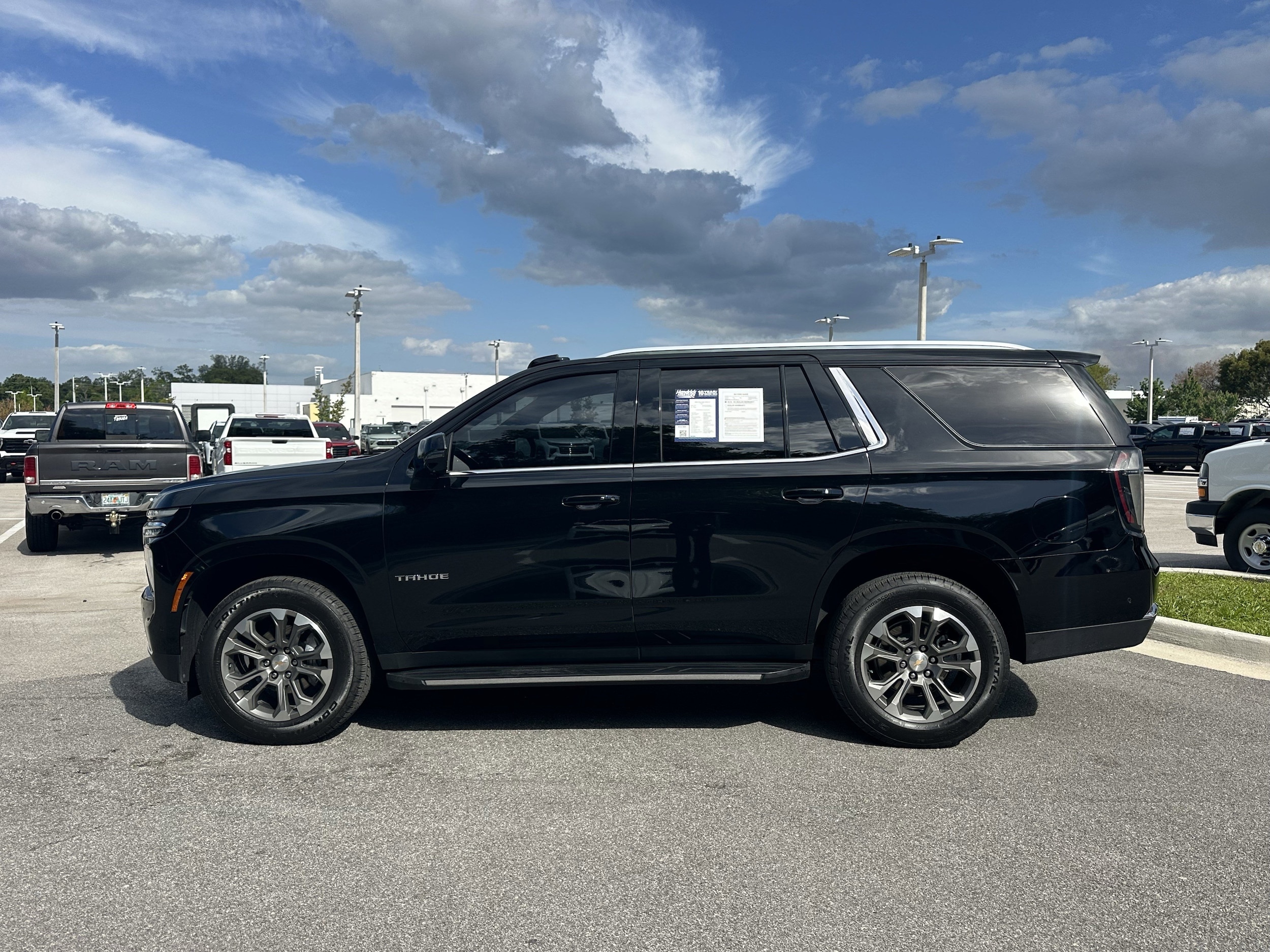 2025 Chevrolet Tahoe LT photo 4