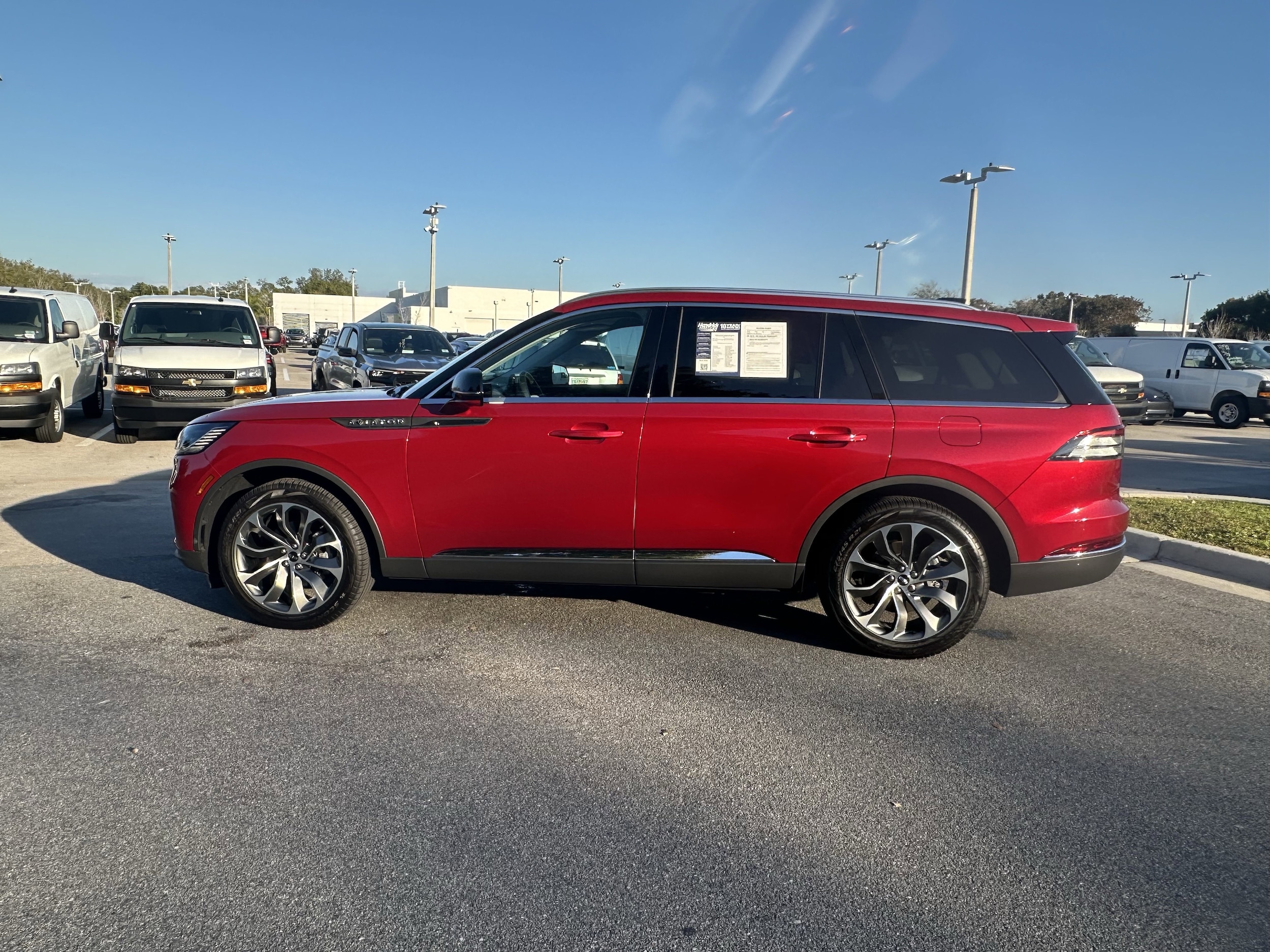 2025 Lincoln Aviator Reserve photo 5