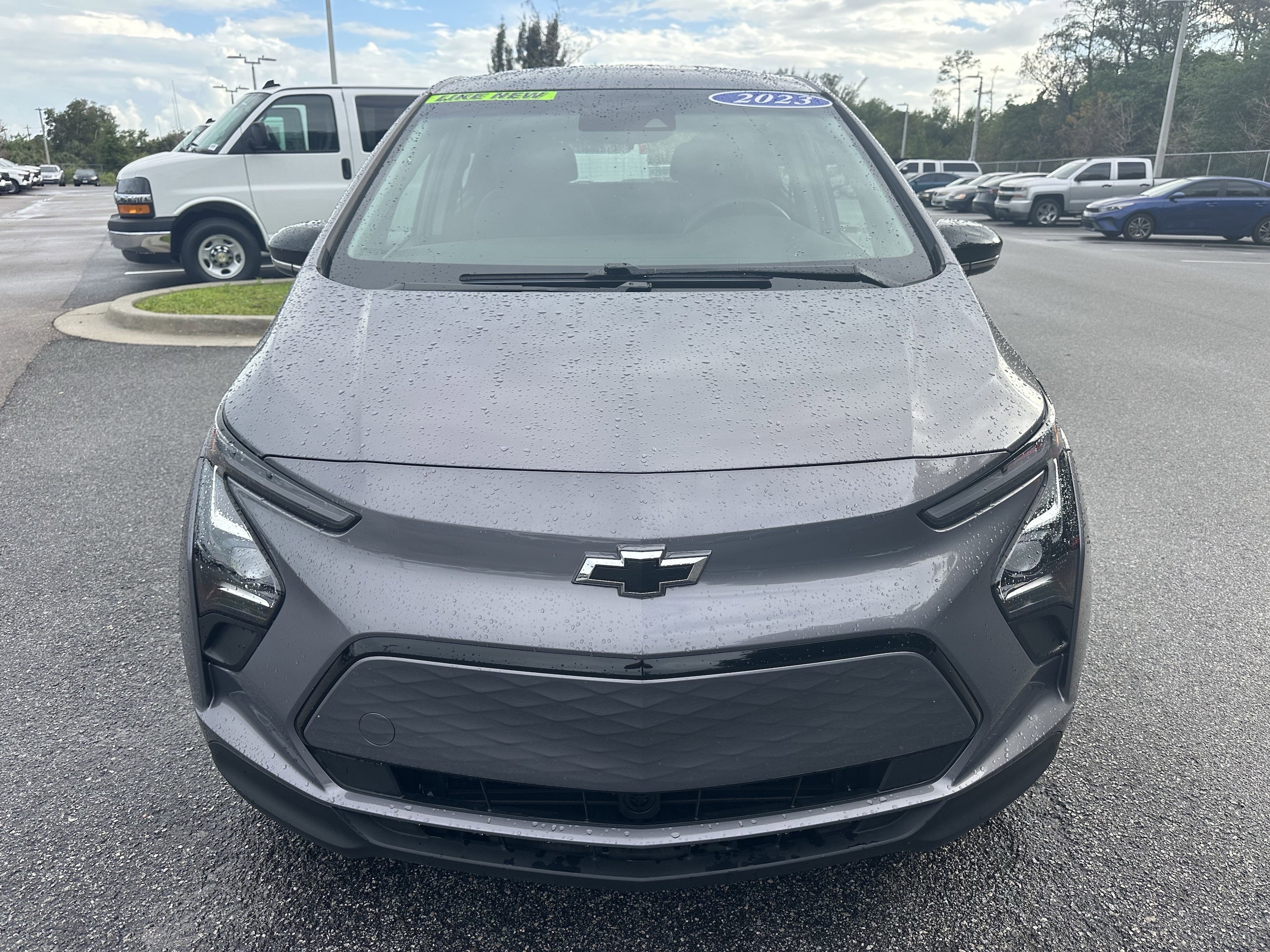 2023 Chevrolet Bolt EV 1LT photo 2