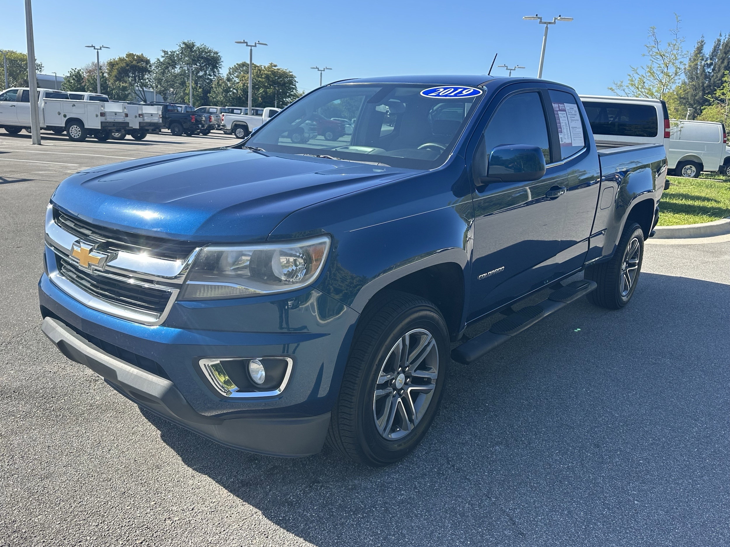 2019 Chevrolet Colorado 2WD LT photo 4