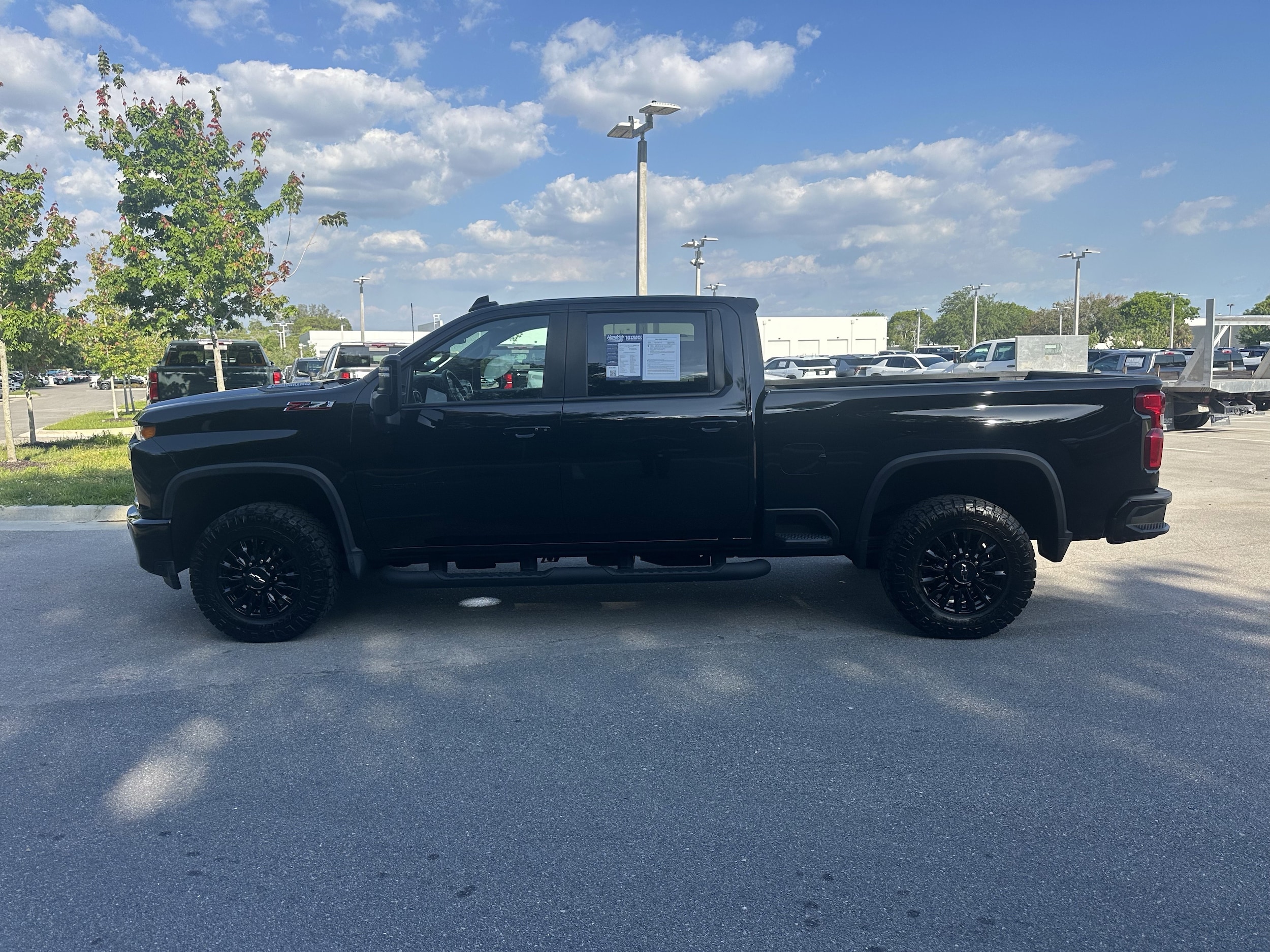 2023 Chevrolet Silverado 2500HD LTZ photo 4