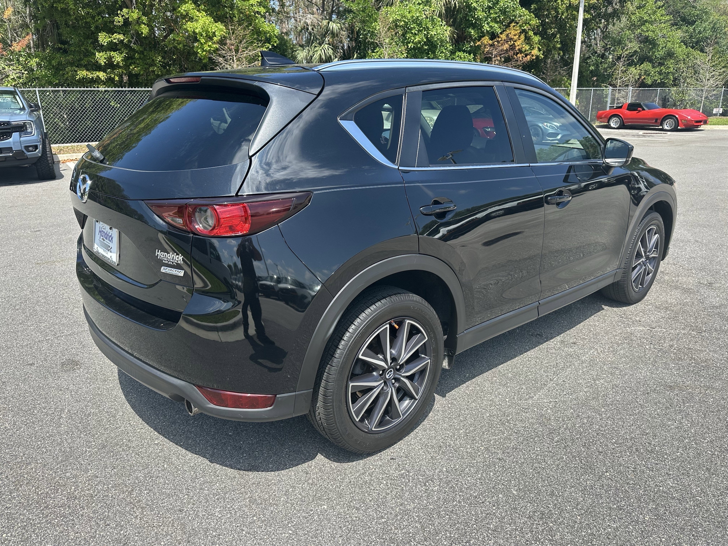 2018 Mazda CX-5 Touring photo 3