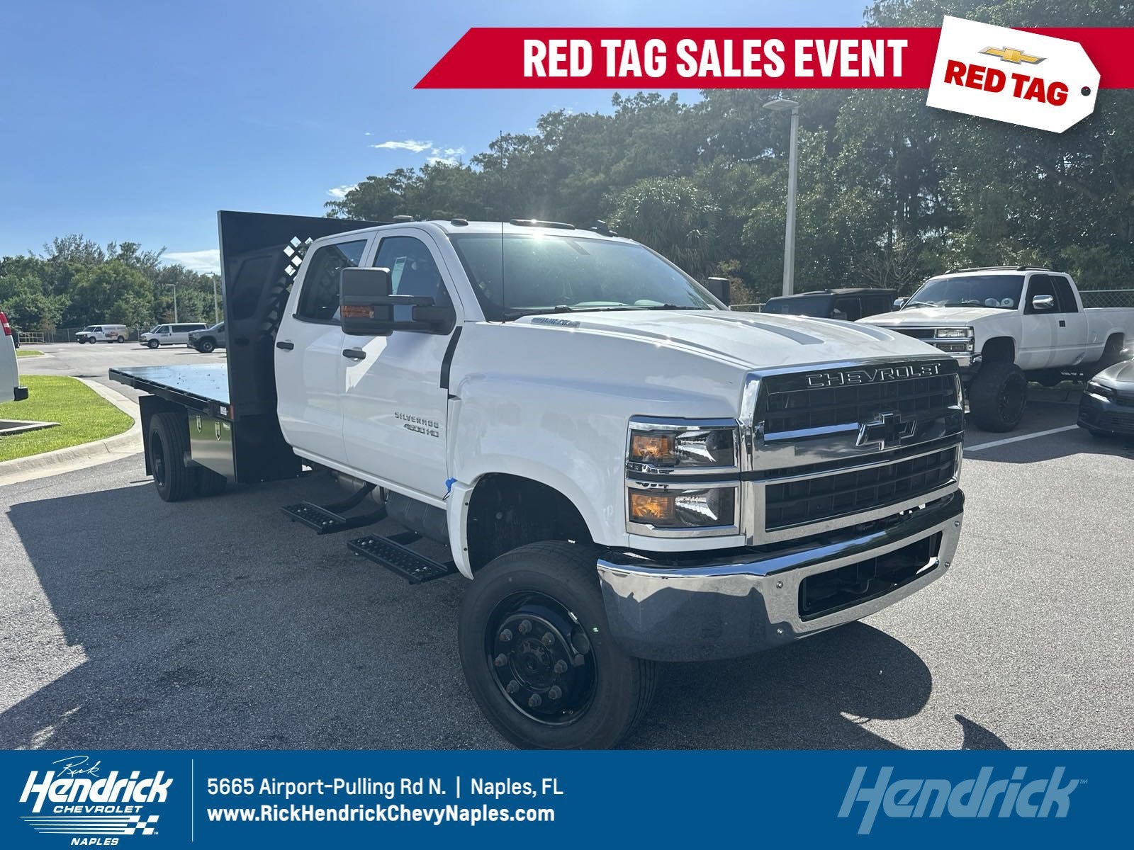 2024 Chevrolet Silverado 4500 Medium Duty Chassis Cab 1LT's photo