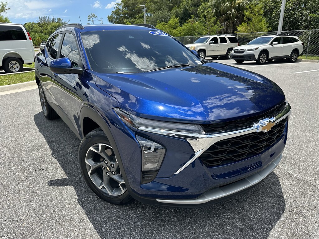 Used 2024 Chevrolet Trax LT SUV