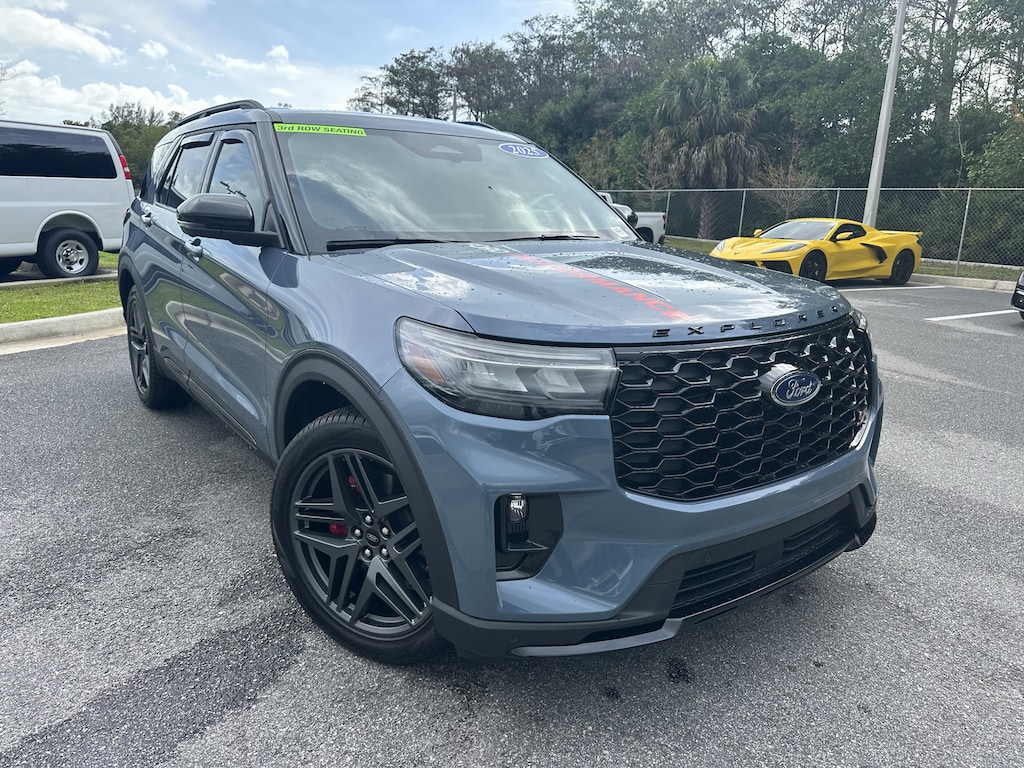 Used 2025 Ford Explorer ST SUV