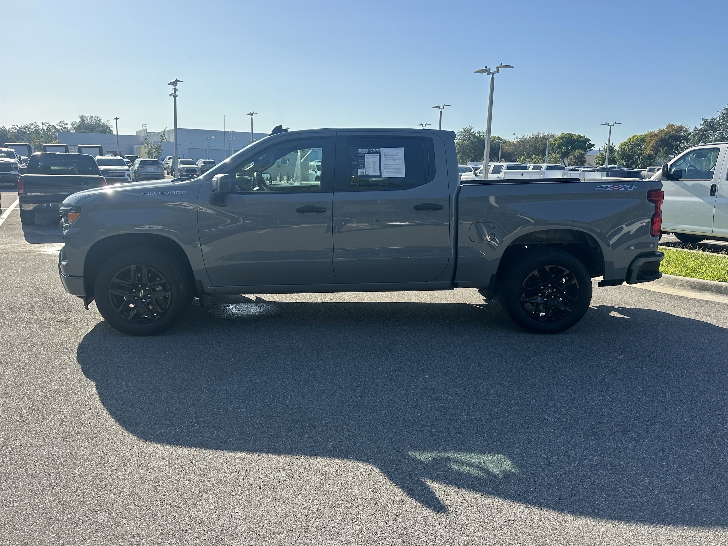 2024 Chevrolet Silverado 1500 Custom photo 4