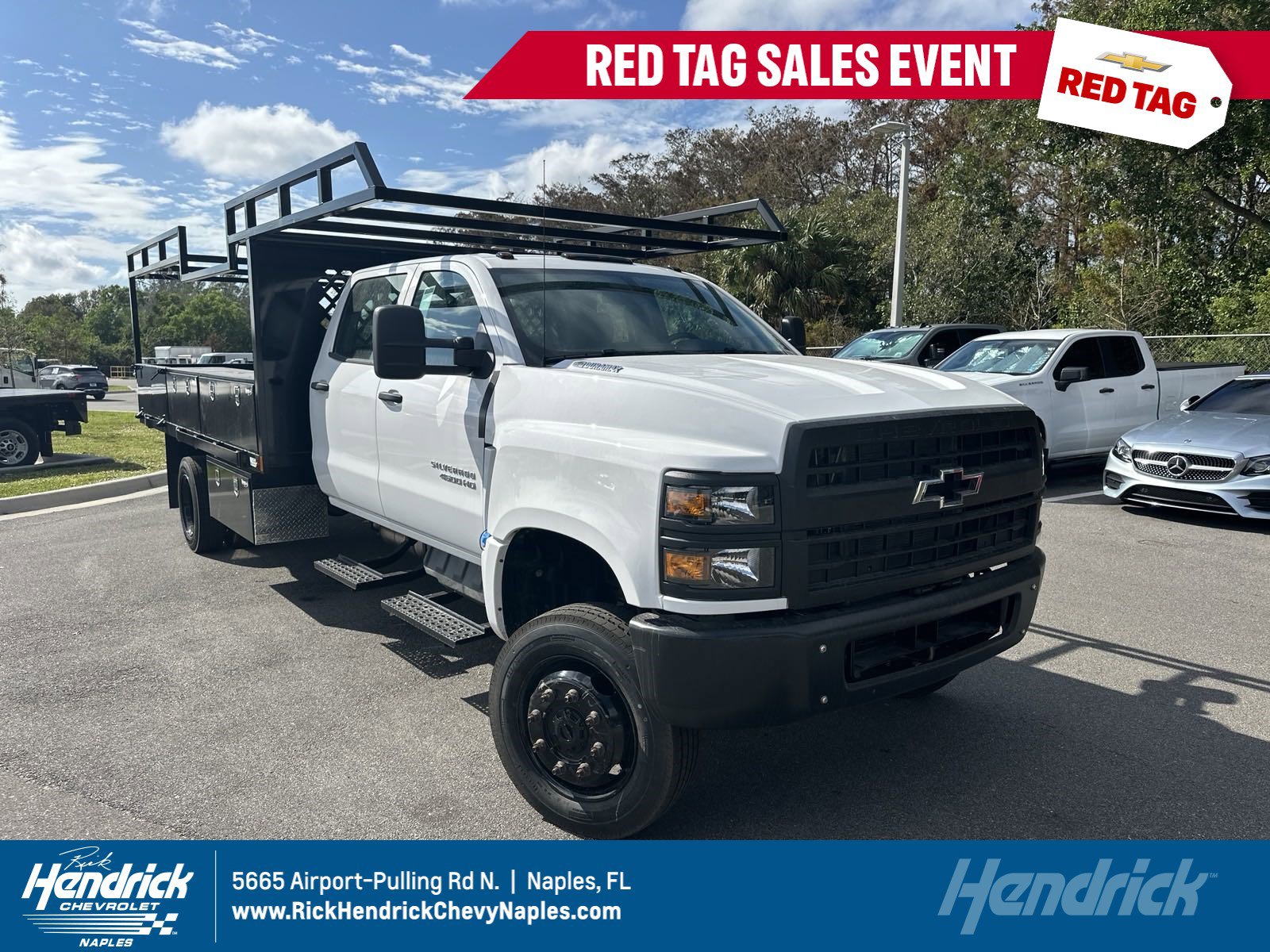 2024 Chevrolet Silverado 4500 Medium Duty Chassis Cab Work Truck's photo