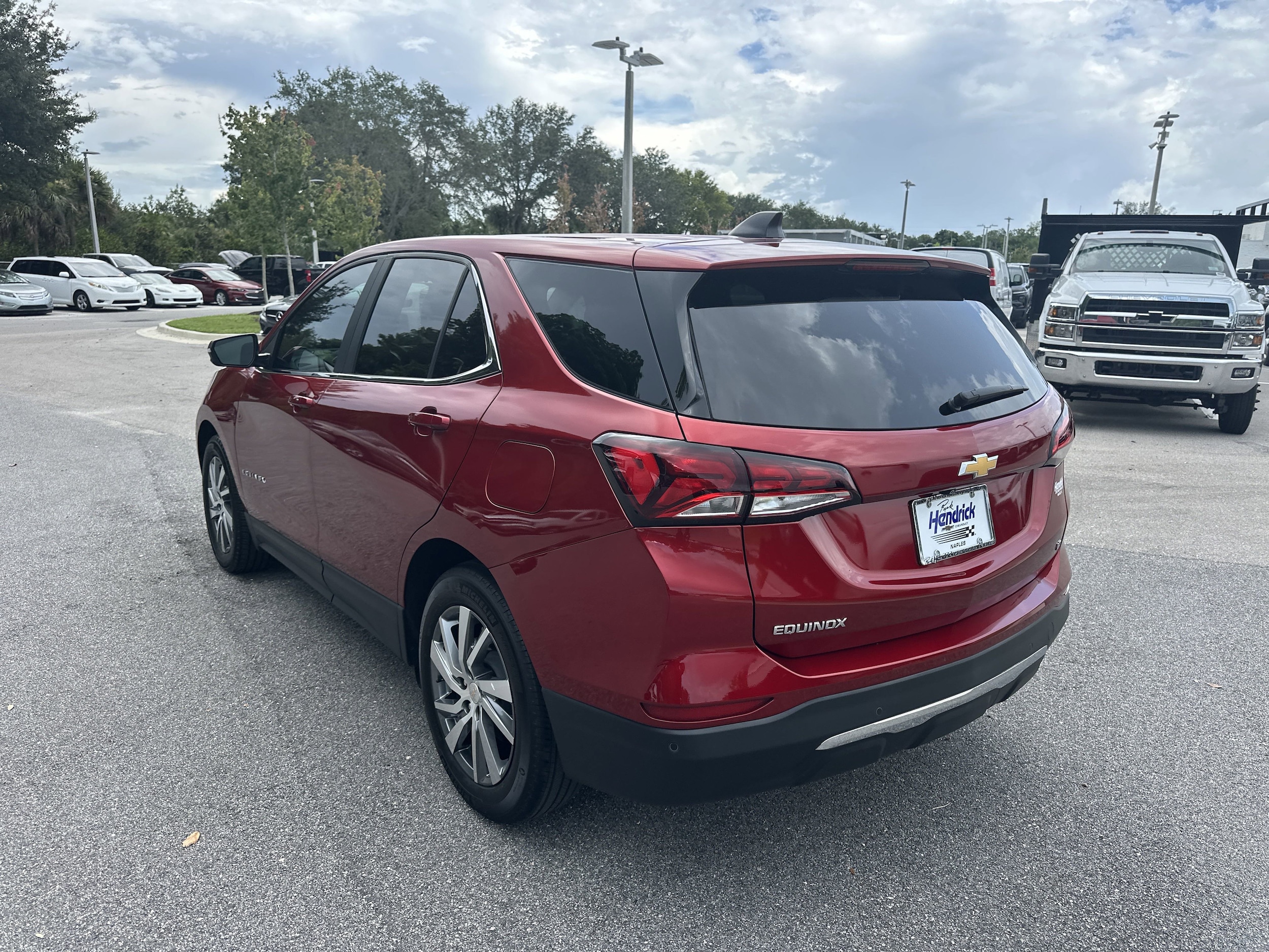2023 Chevrolet Equinox LT photo 3