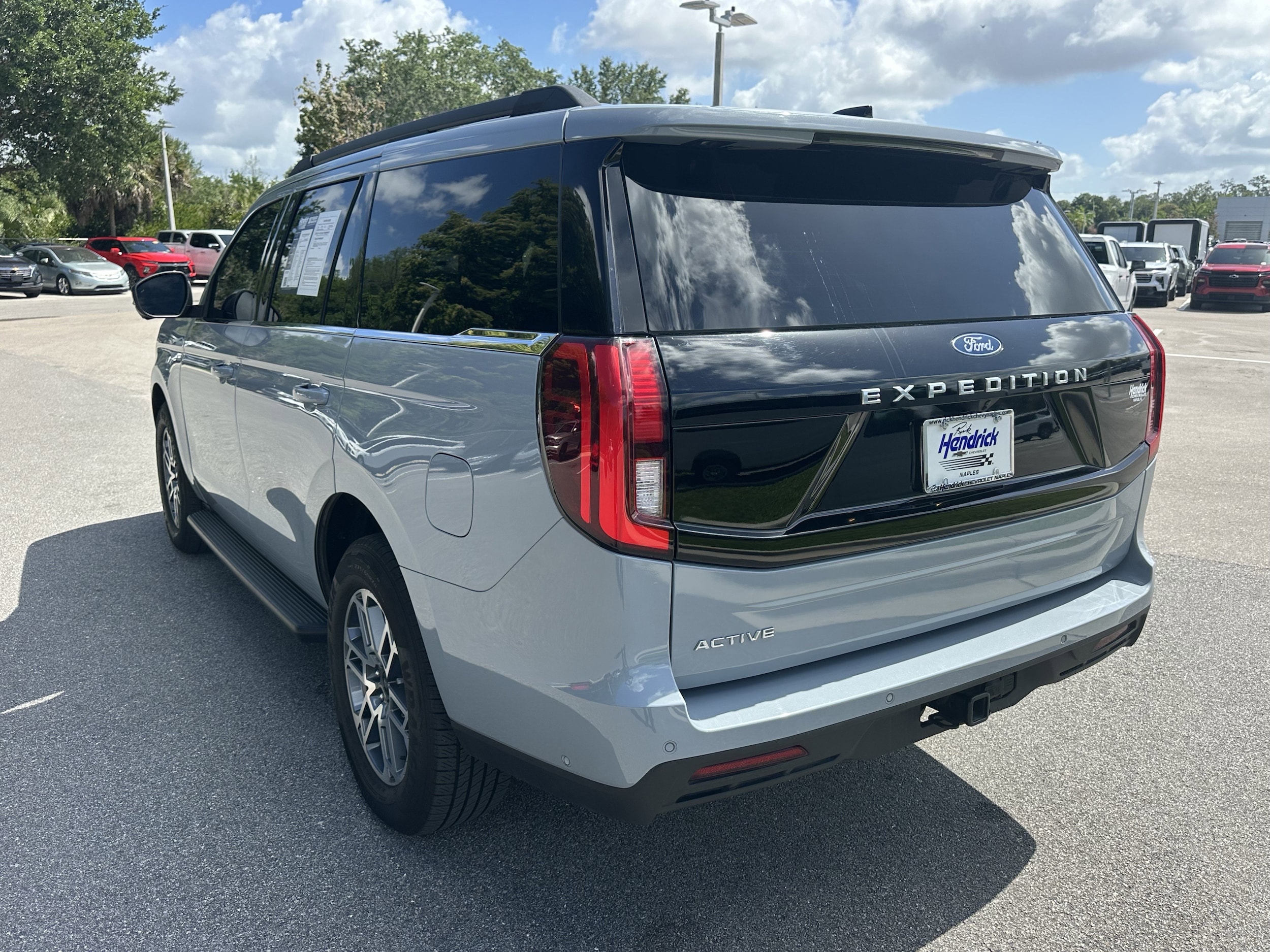 2025 Ford Expedition Active photo 6