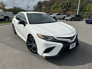 2018 Toyota Camry SE Sedan