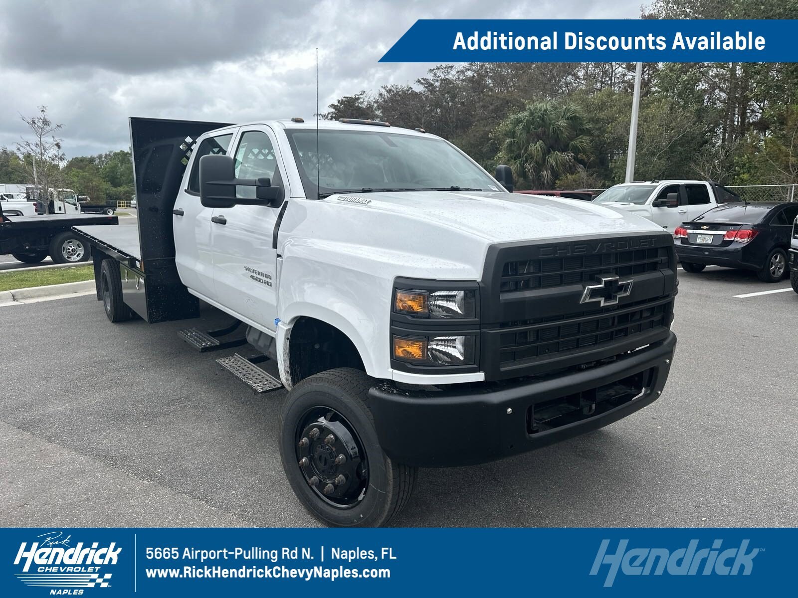 2024 Chevrolet Silverado 4500 Medium Duty Chassis Cab Work Truck's photo