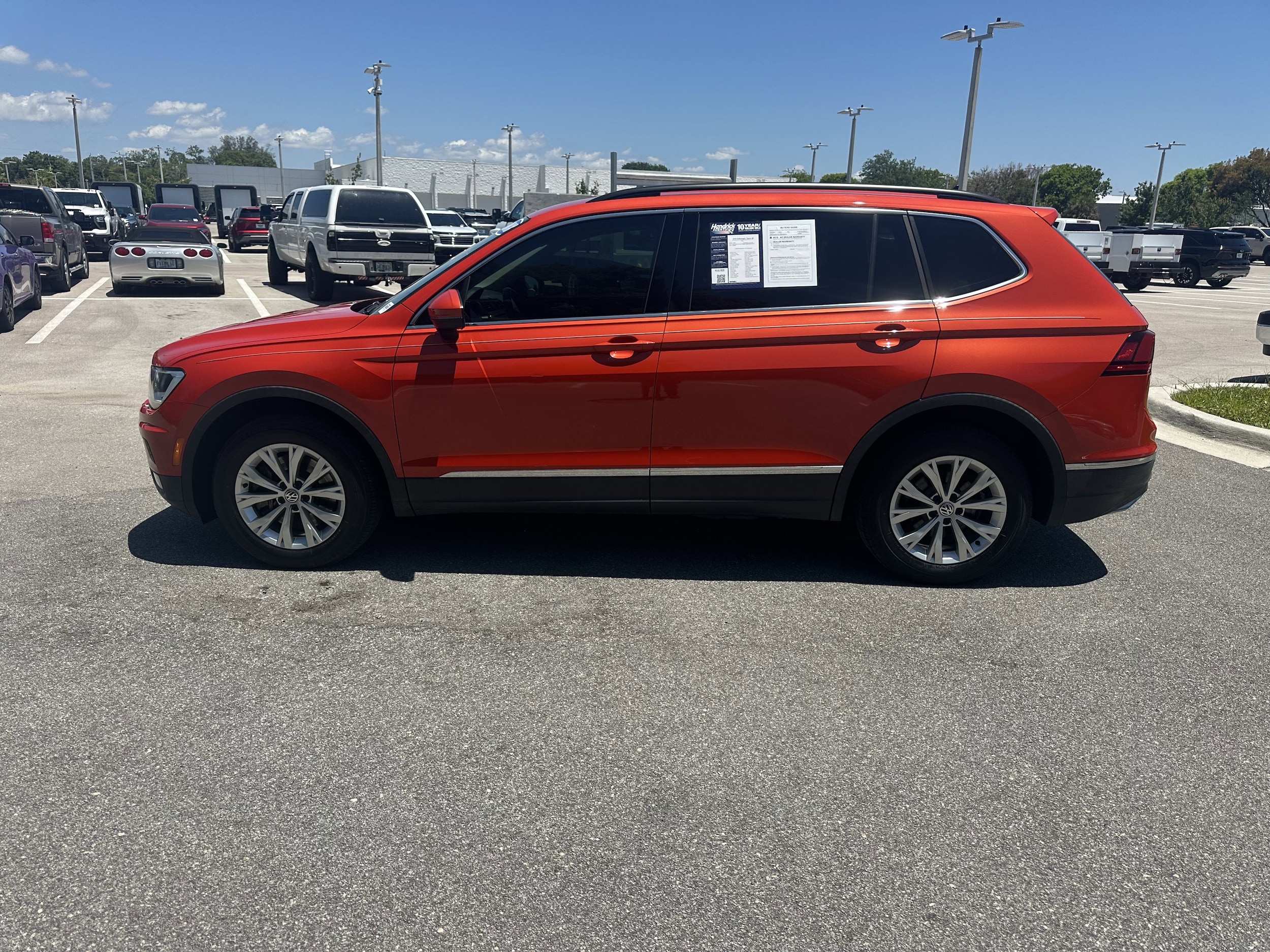 2018 Volkswagen Tiguan SE photo 5
