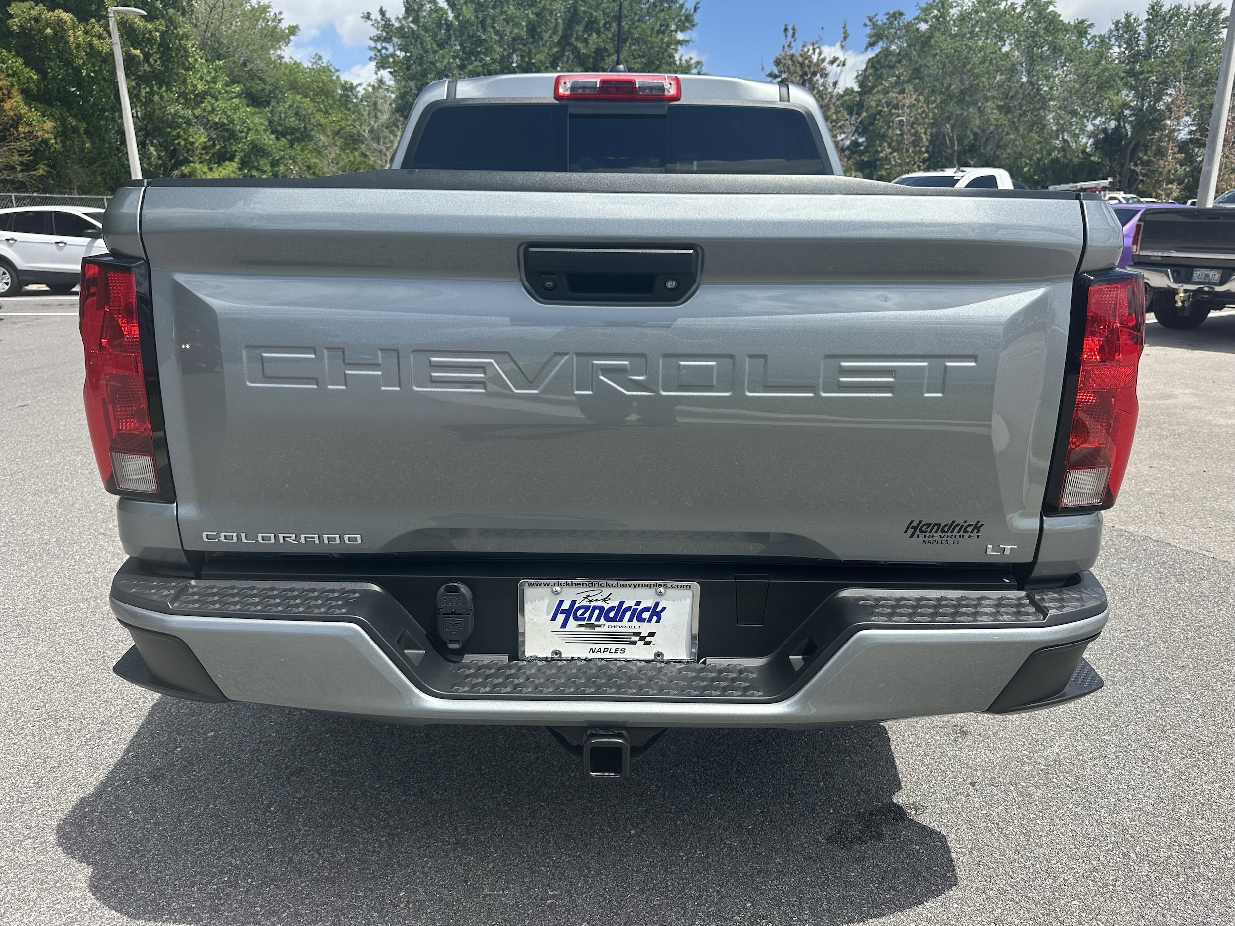 2024 Chevrolet Colorado 2WD LT photo 3