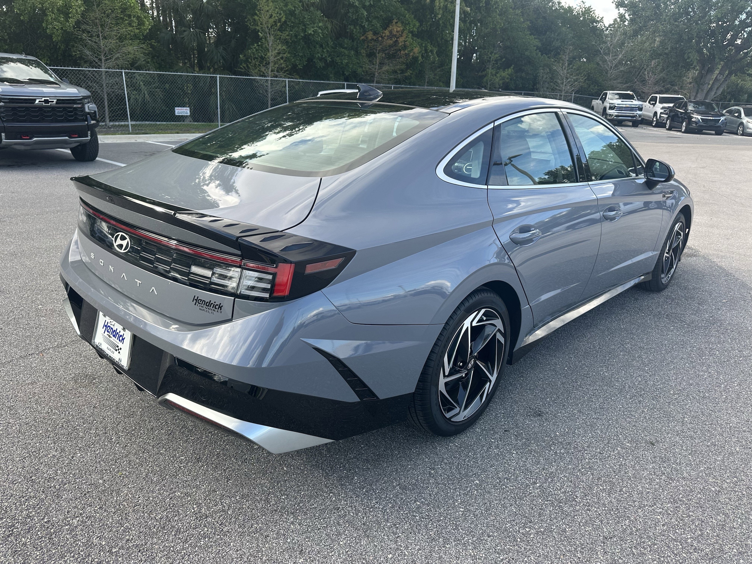 2024 Hyundai Sonata SEL photo 3