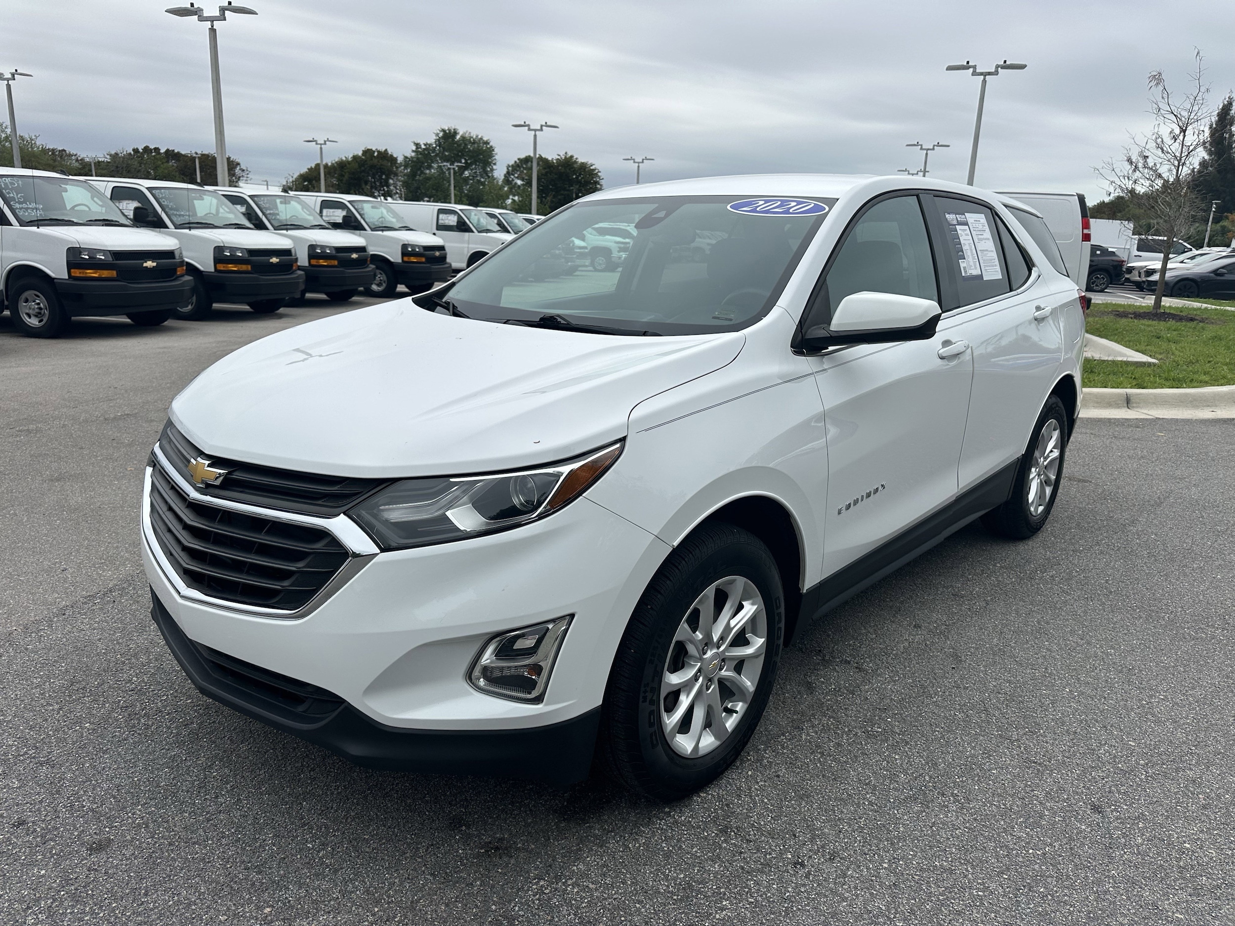 2020 Chevrolet Equinox LT photo 4