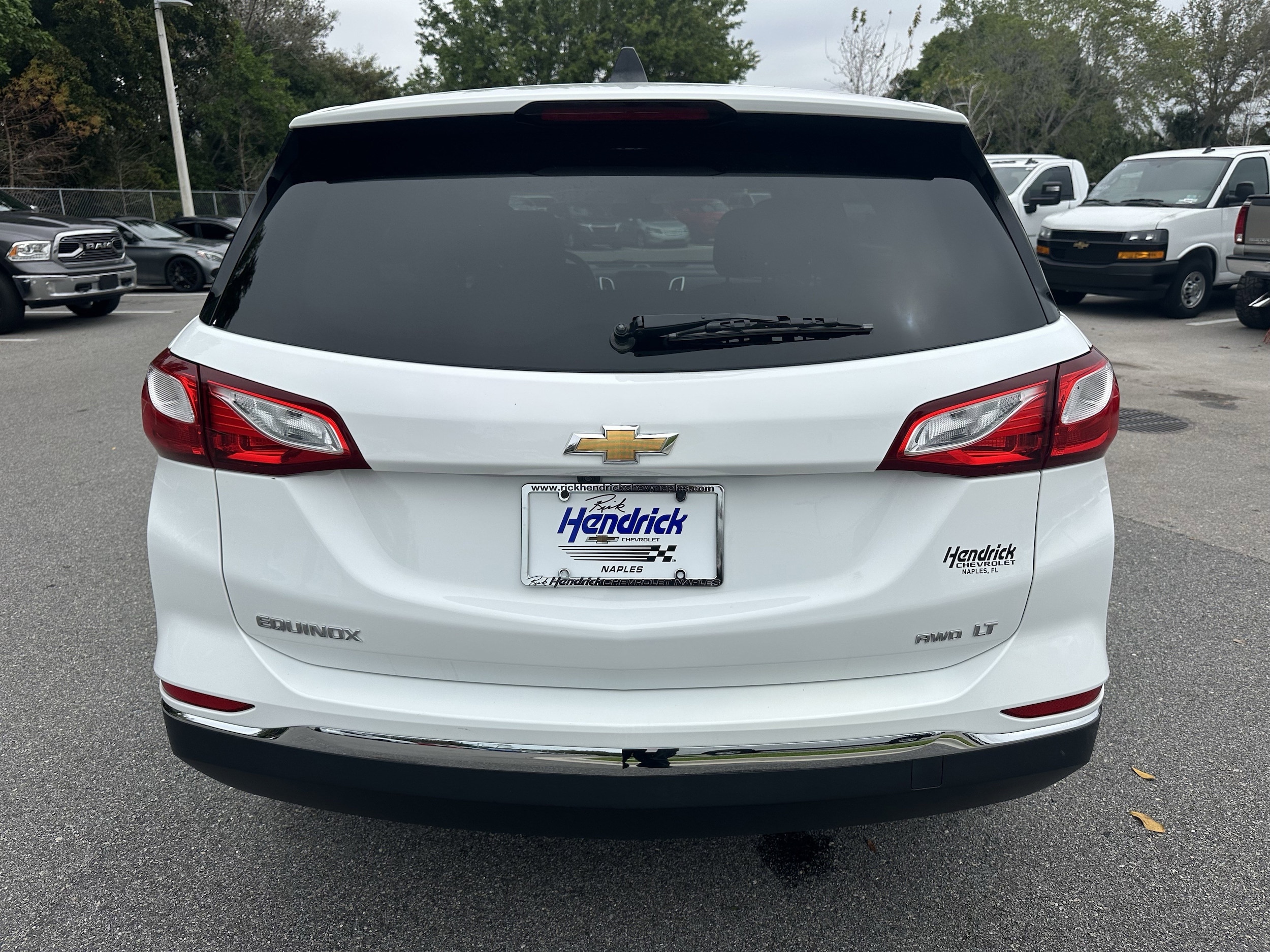 2020 Chevrolet Equinox LT photo 3