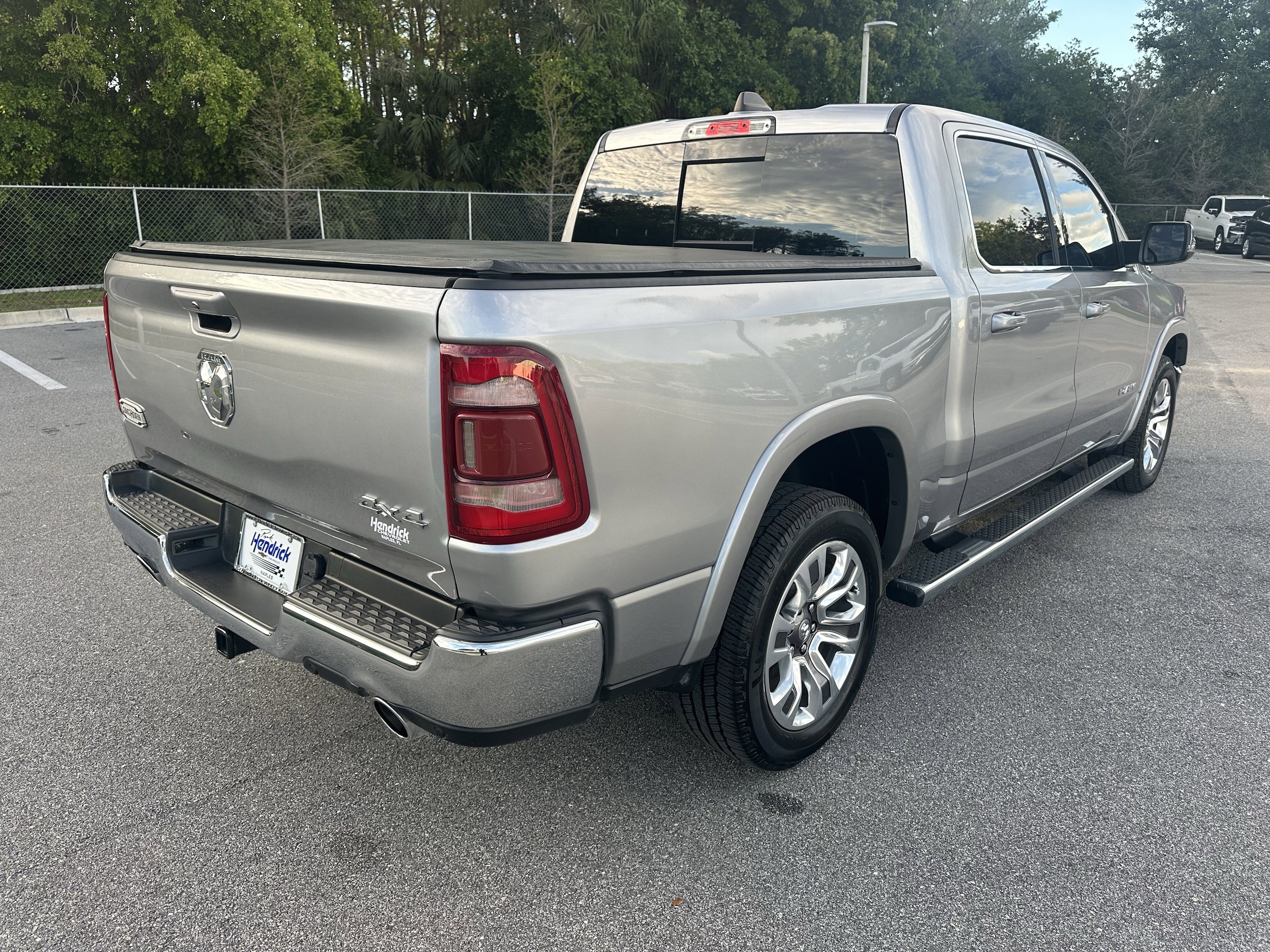 2023 Ram 1500 Longhorn photo 3