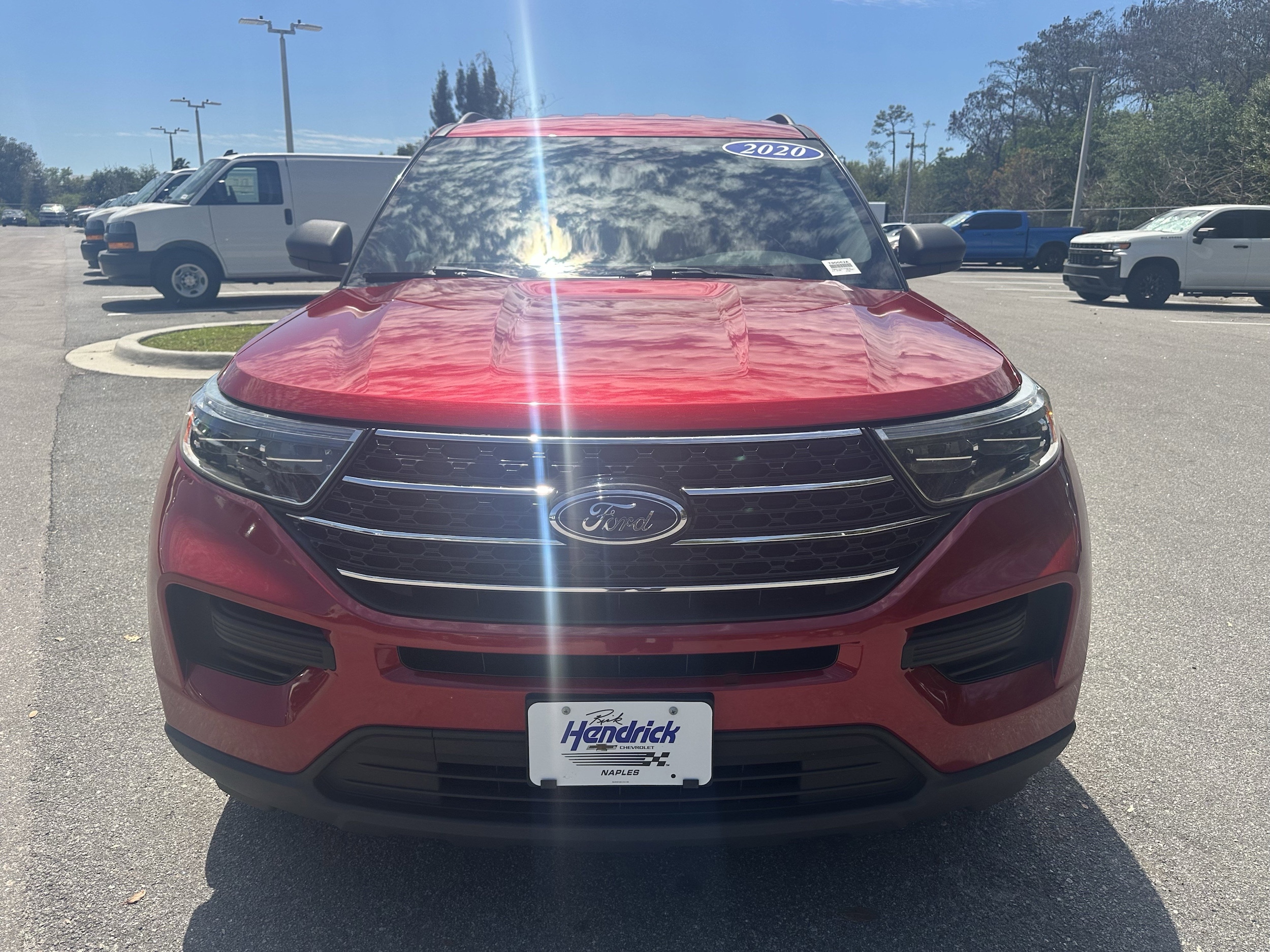 2020 Ford Explorer XLT photo 2