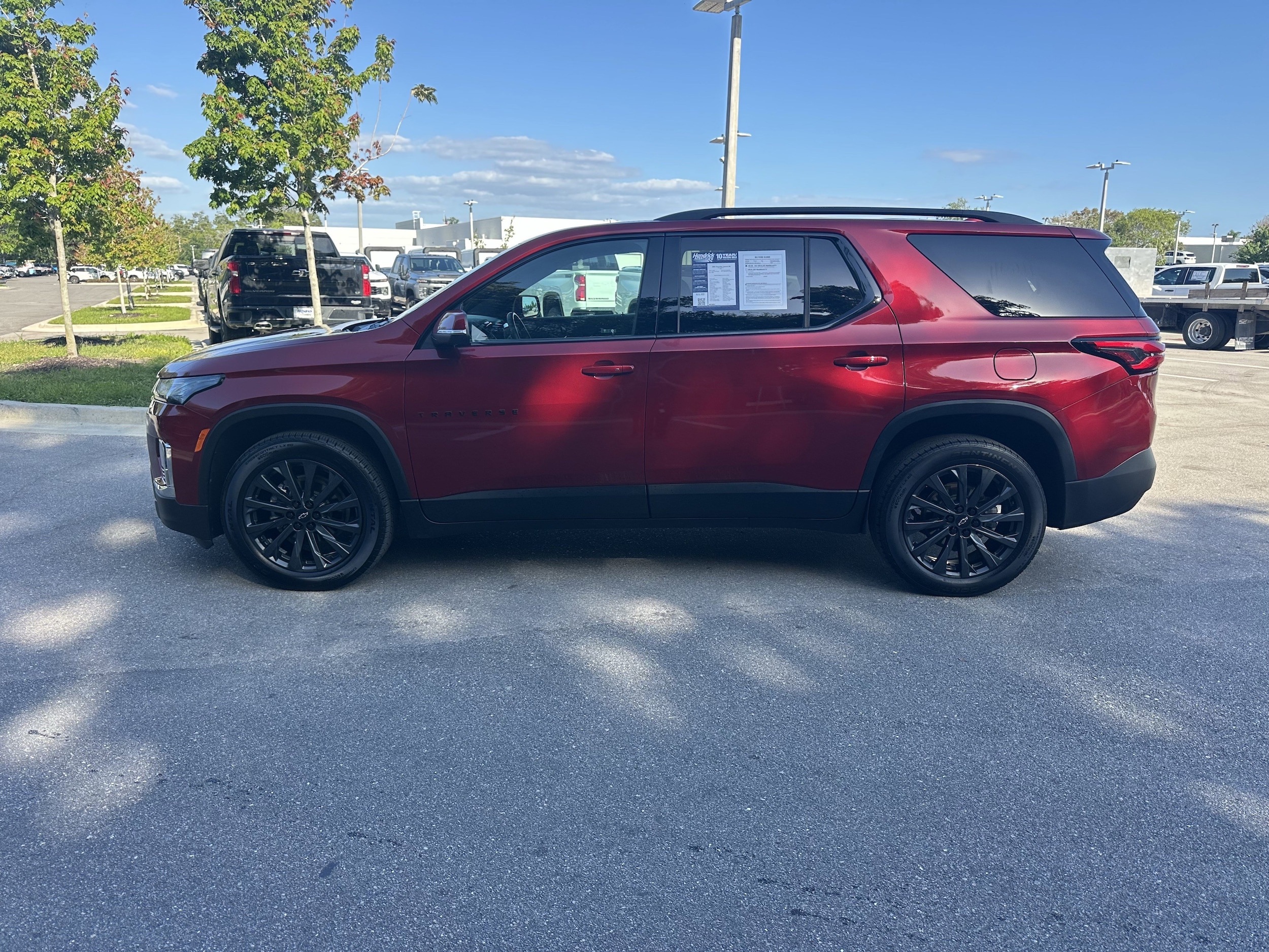 2023 Chevrolet Traverse RS photo 4