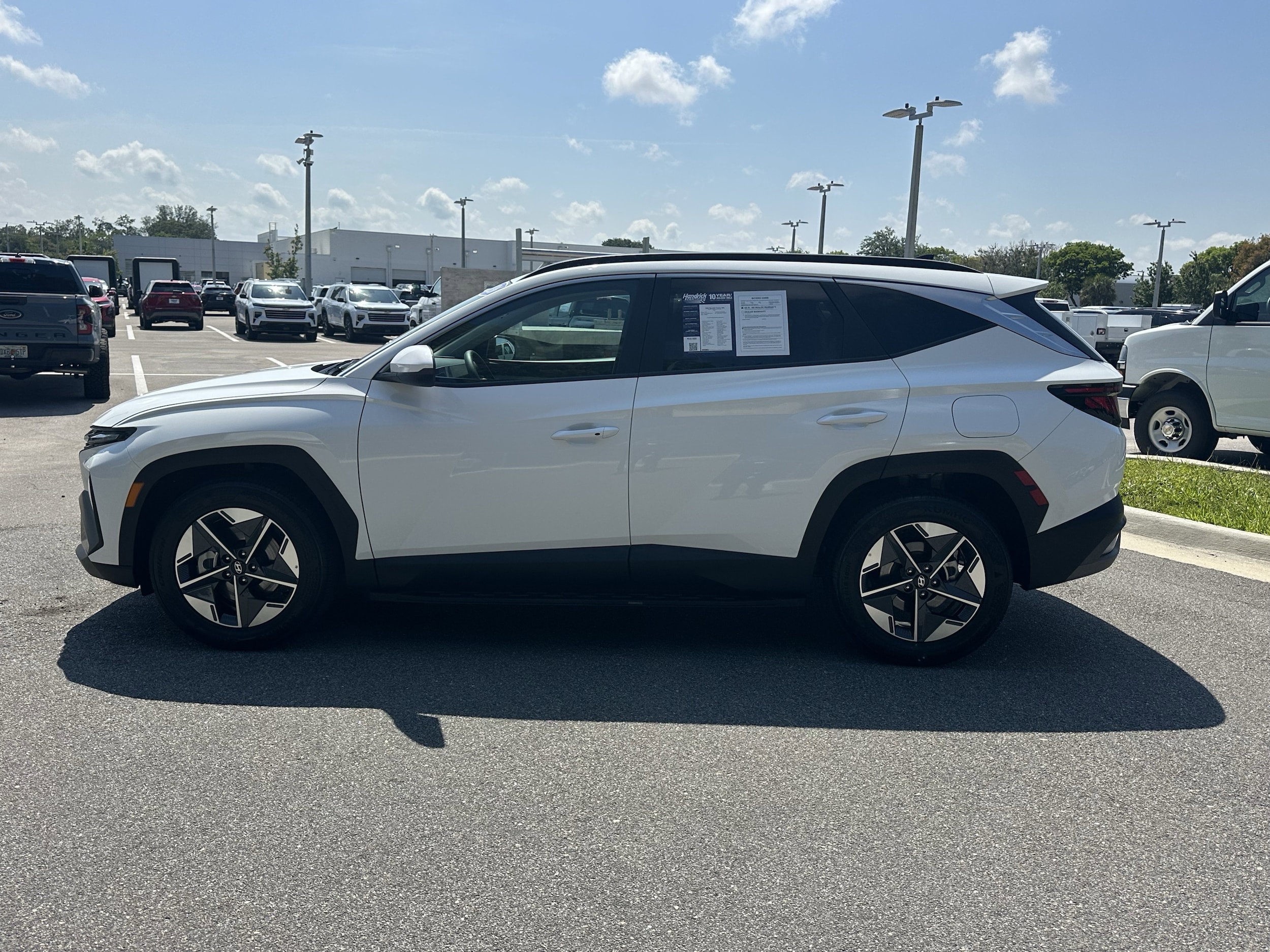 2026 Hyundai Tucson SEL photo 6