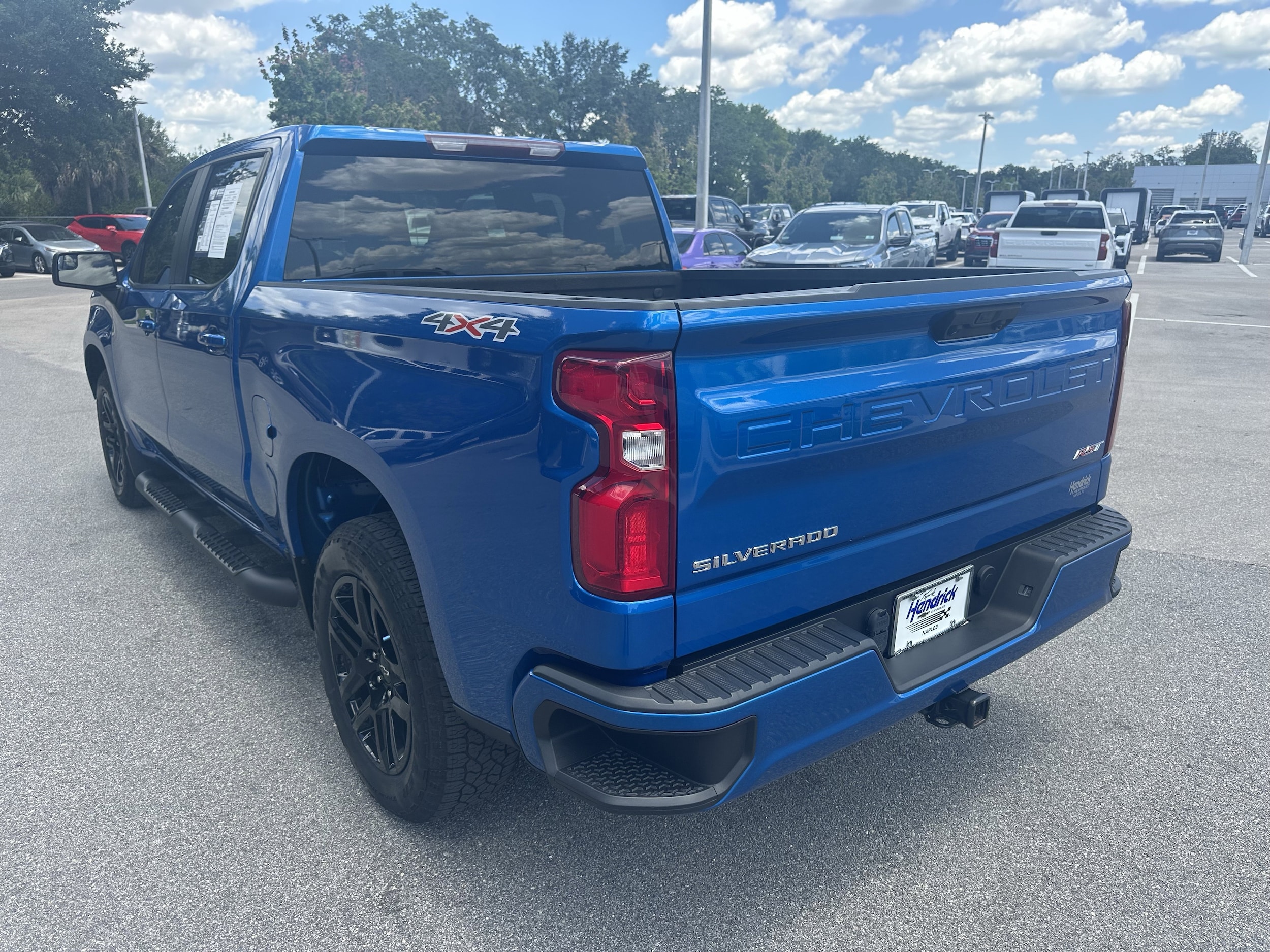 2023 Chevrolet Silverado 1500 RST photo 5