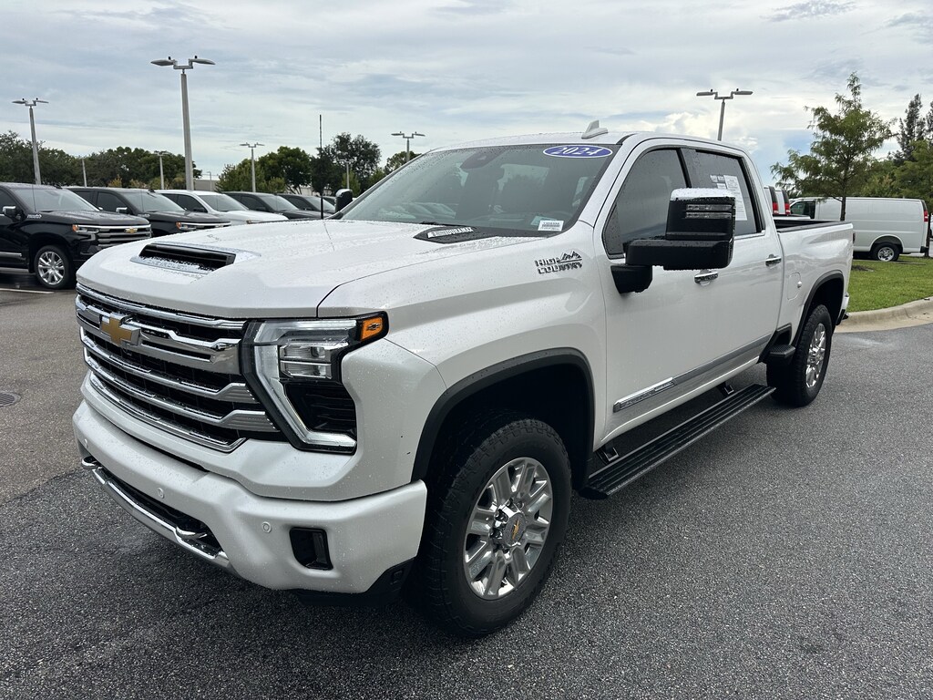 Used 2024 Chevrolet Silverado 2500HD High Country Pickup