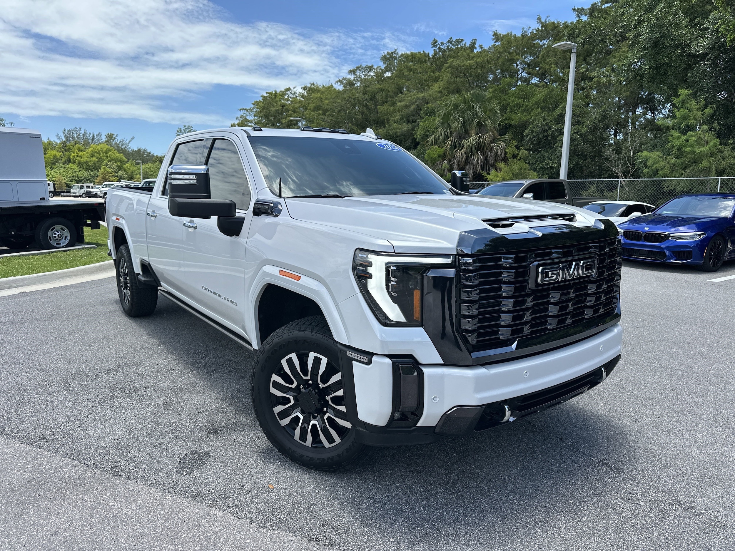 2024 GMC Sierra 2500HD Denali Ultimate