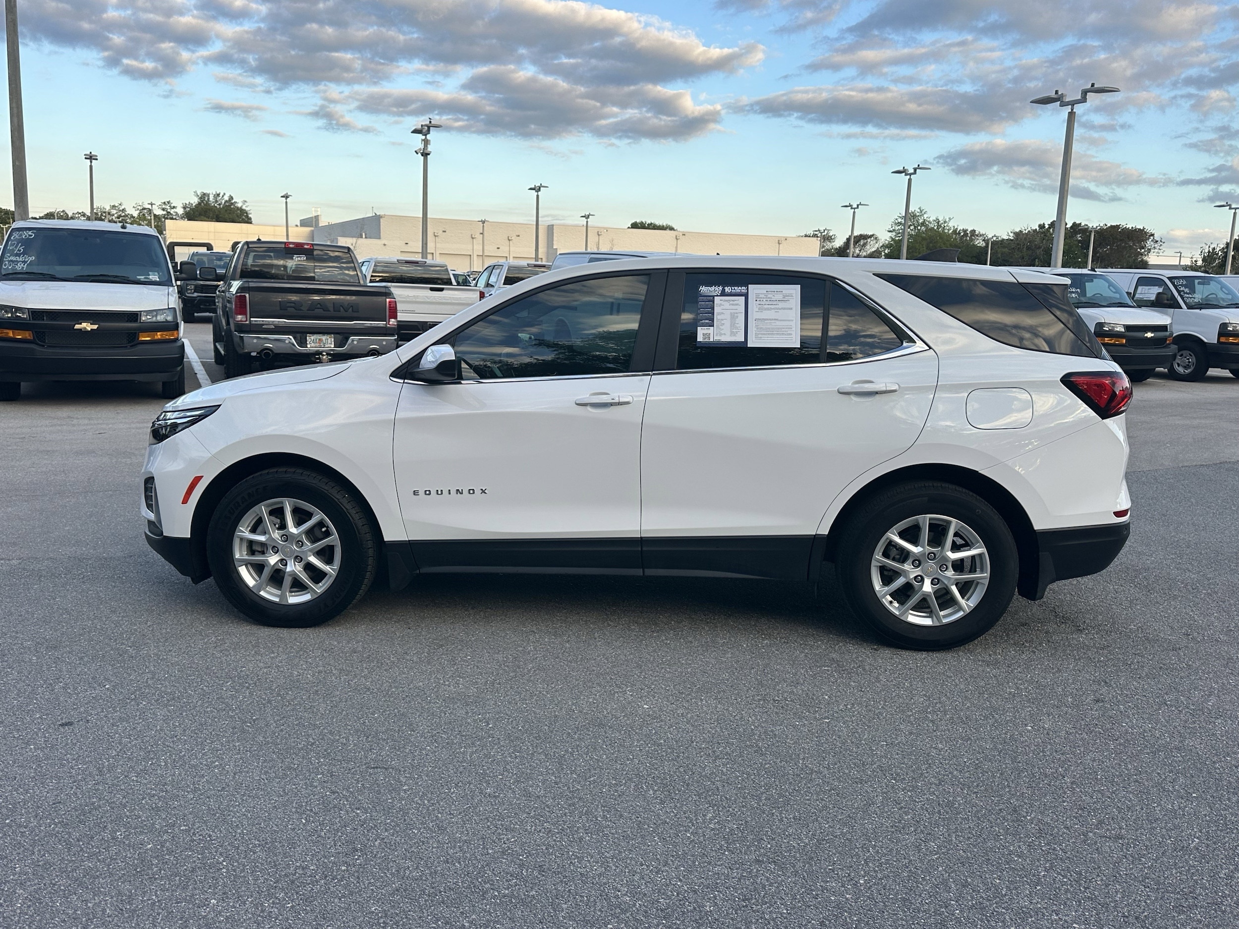 2023 Chevrolet Equinox LT photo 5
