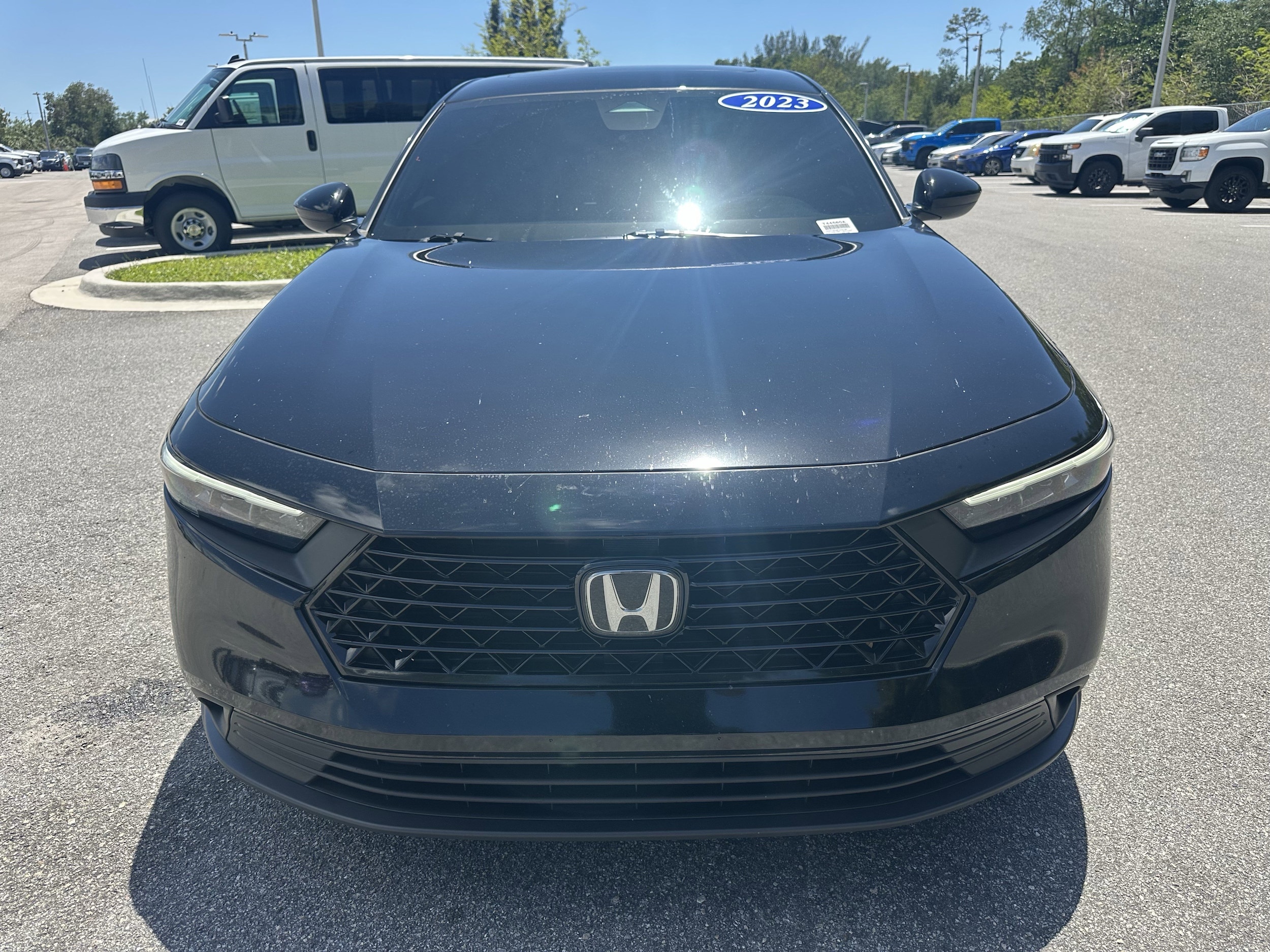 2023 Honda Accord Hybrid Sport photo 2