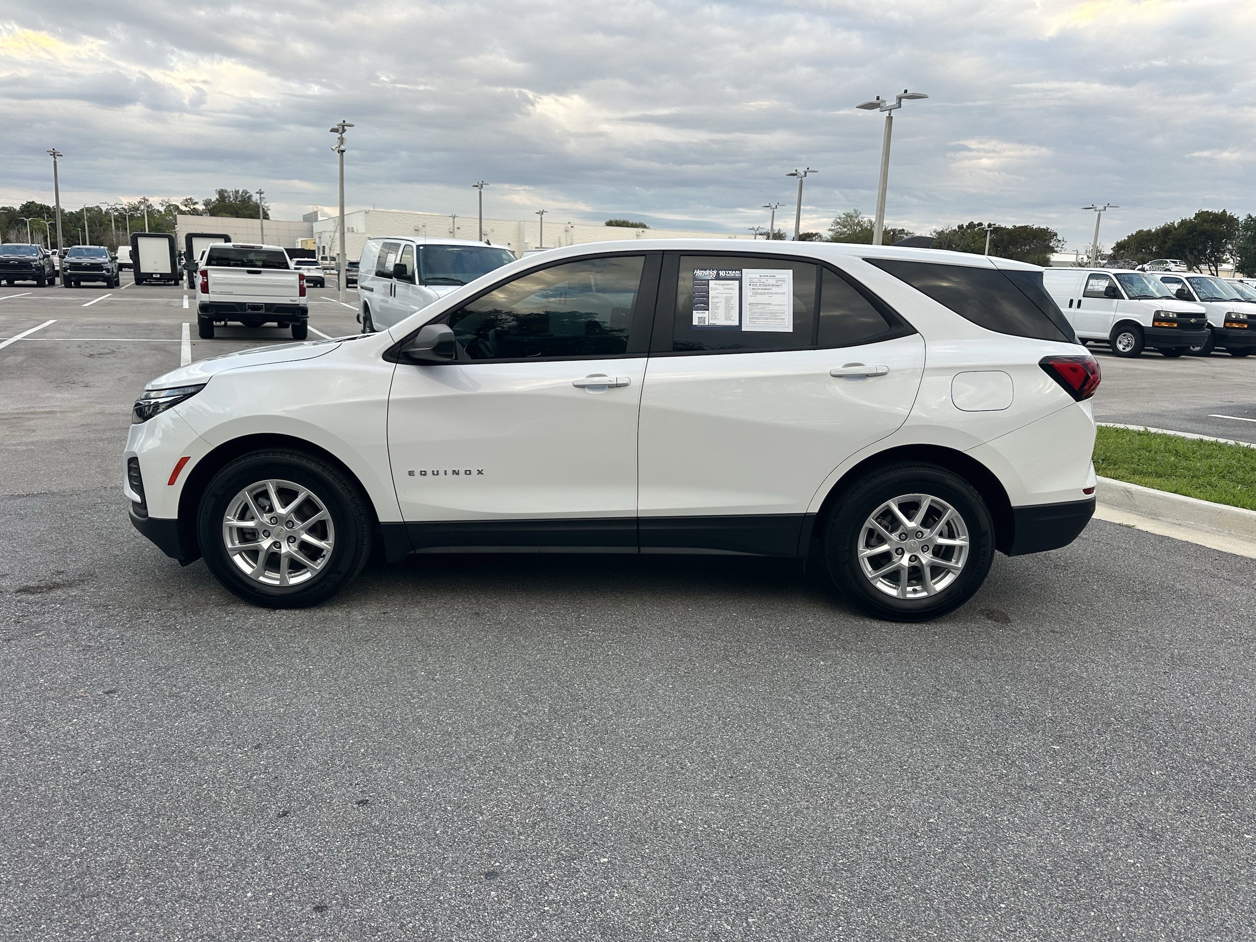 2024 Chevrolet Equinox LS photo 5