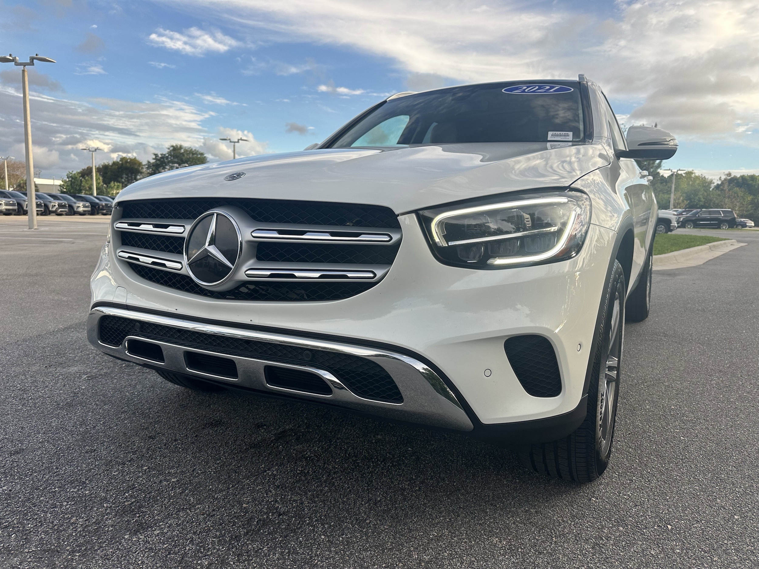 2021 Mercedes-Benz GLC 300 photo 4