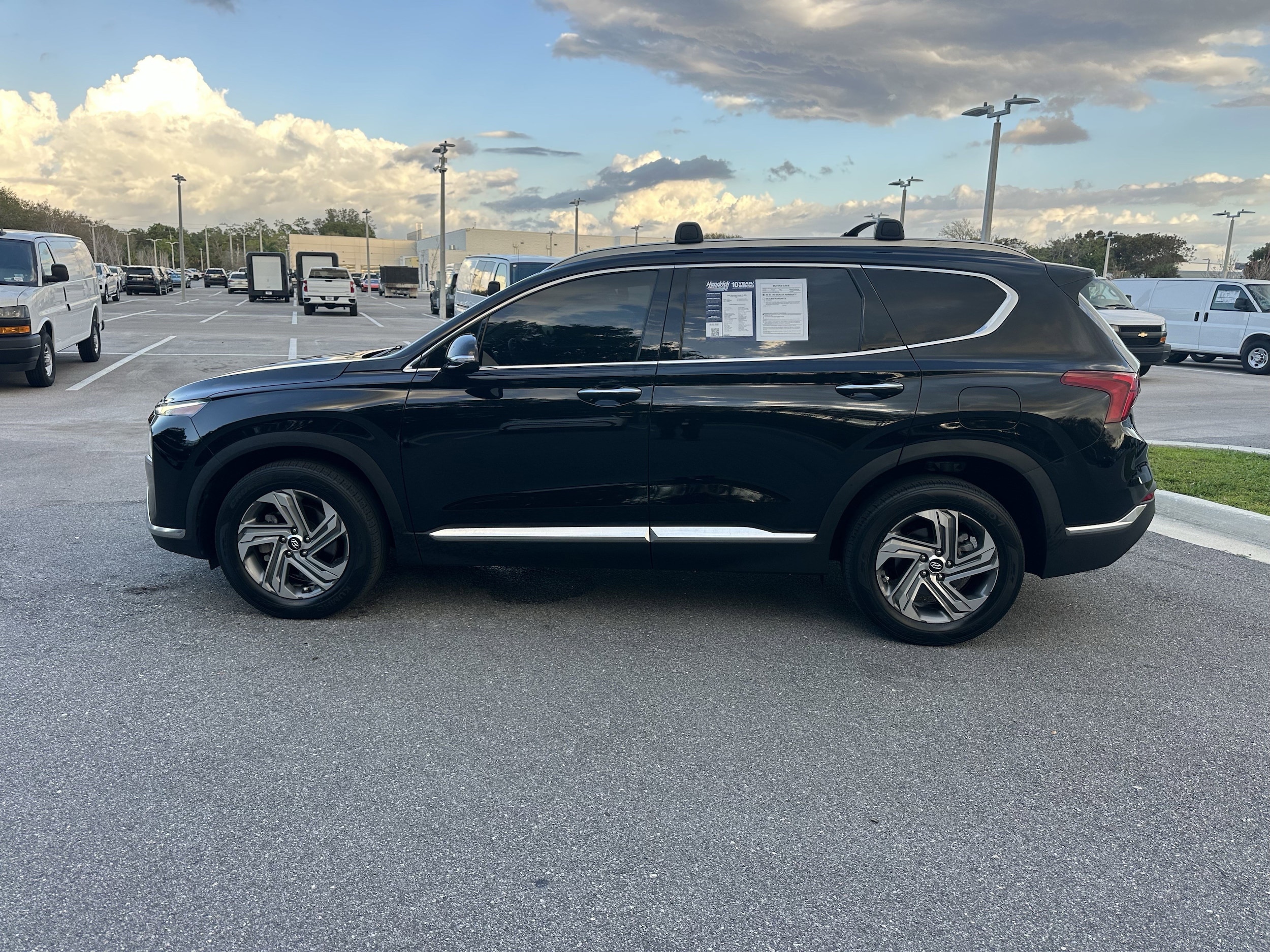 2022 Hyundai Santa Fe SEL photo 5