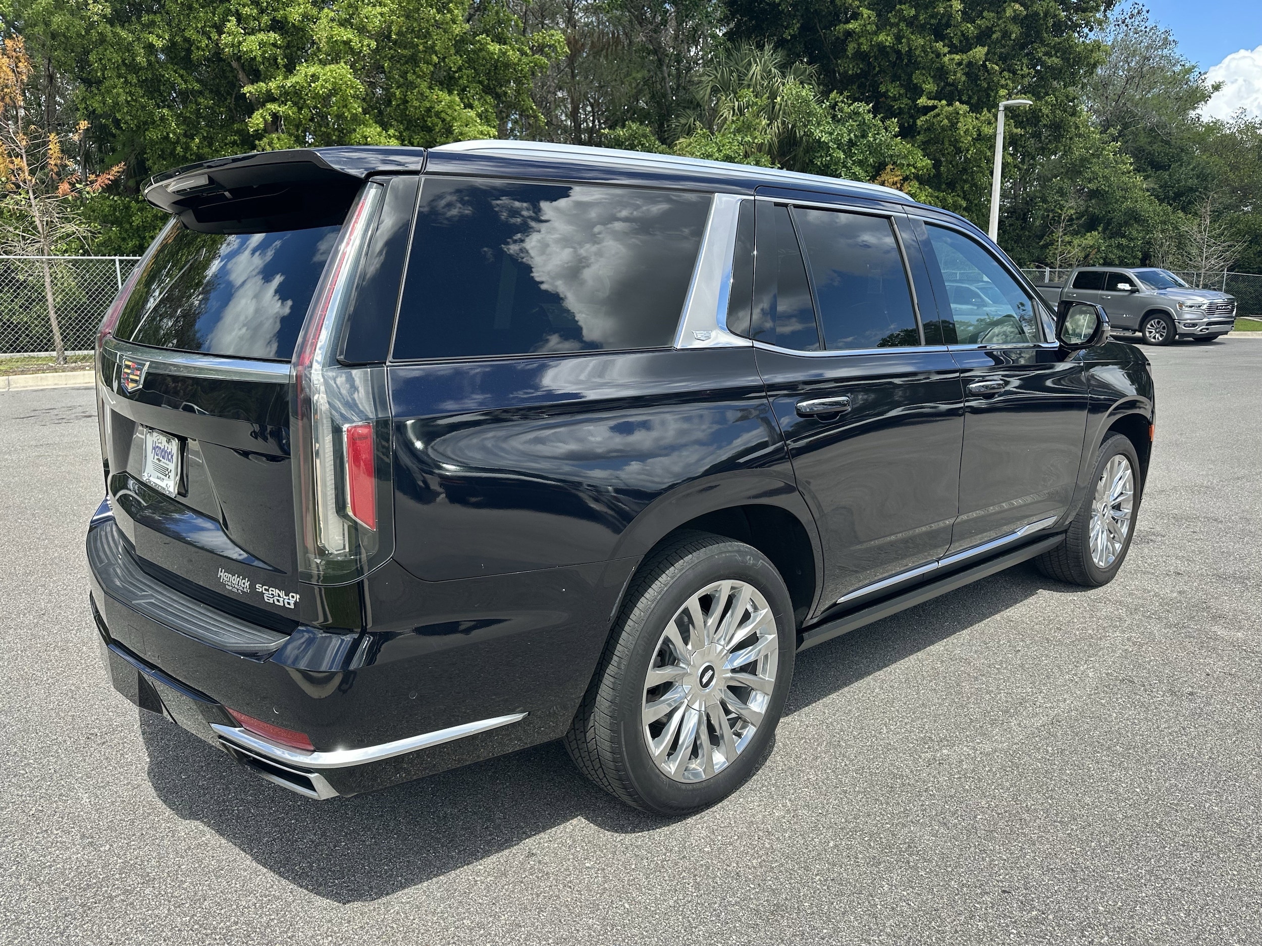 2021 CADILLAC Escalade Premium Luxury photo 3