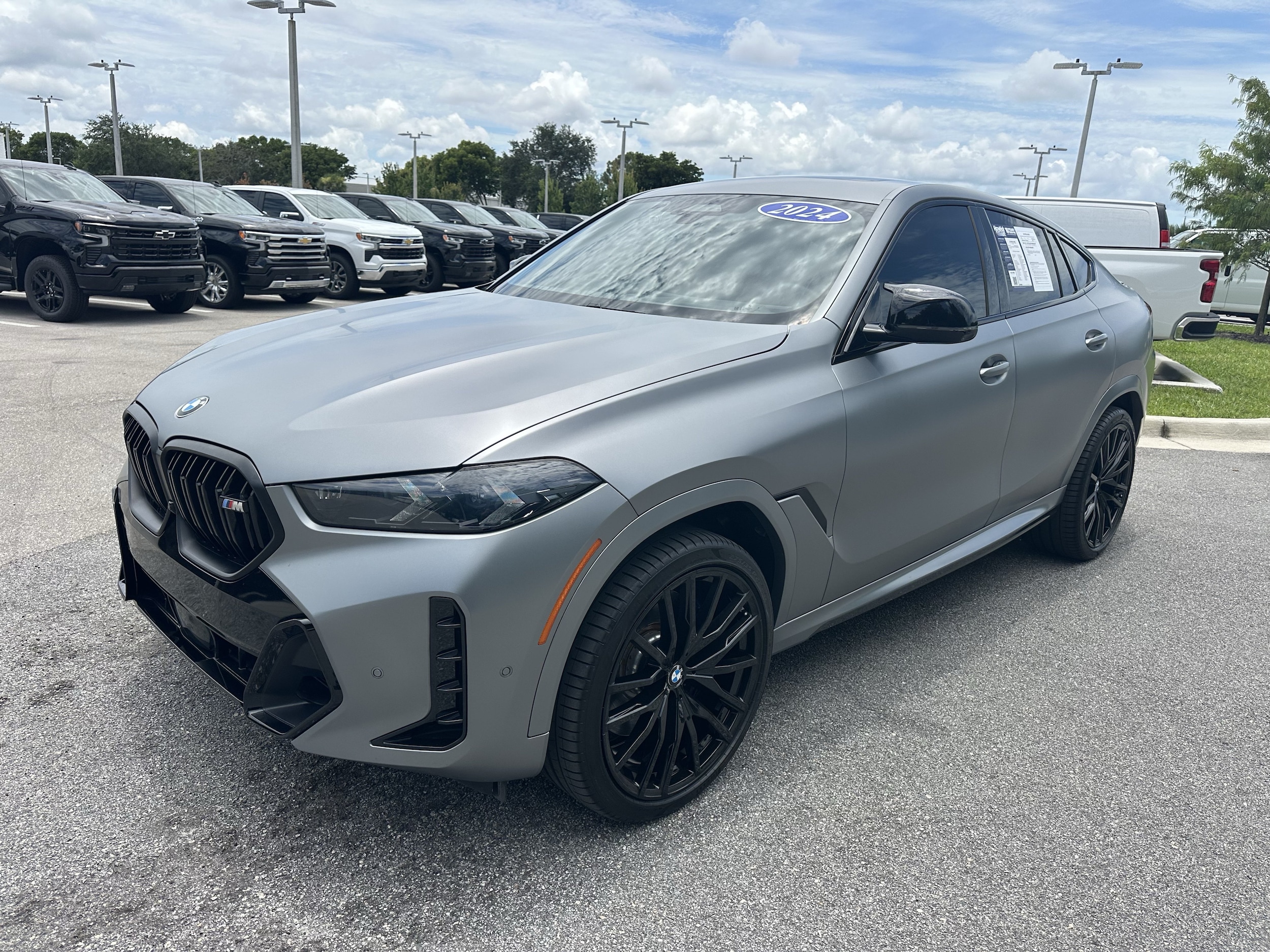 BMW X6 M60i