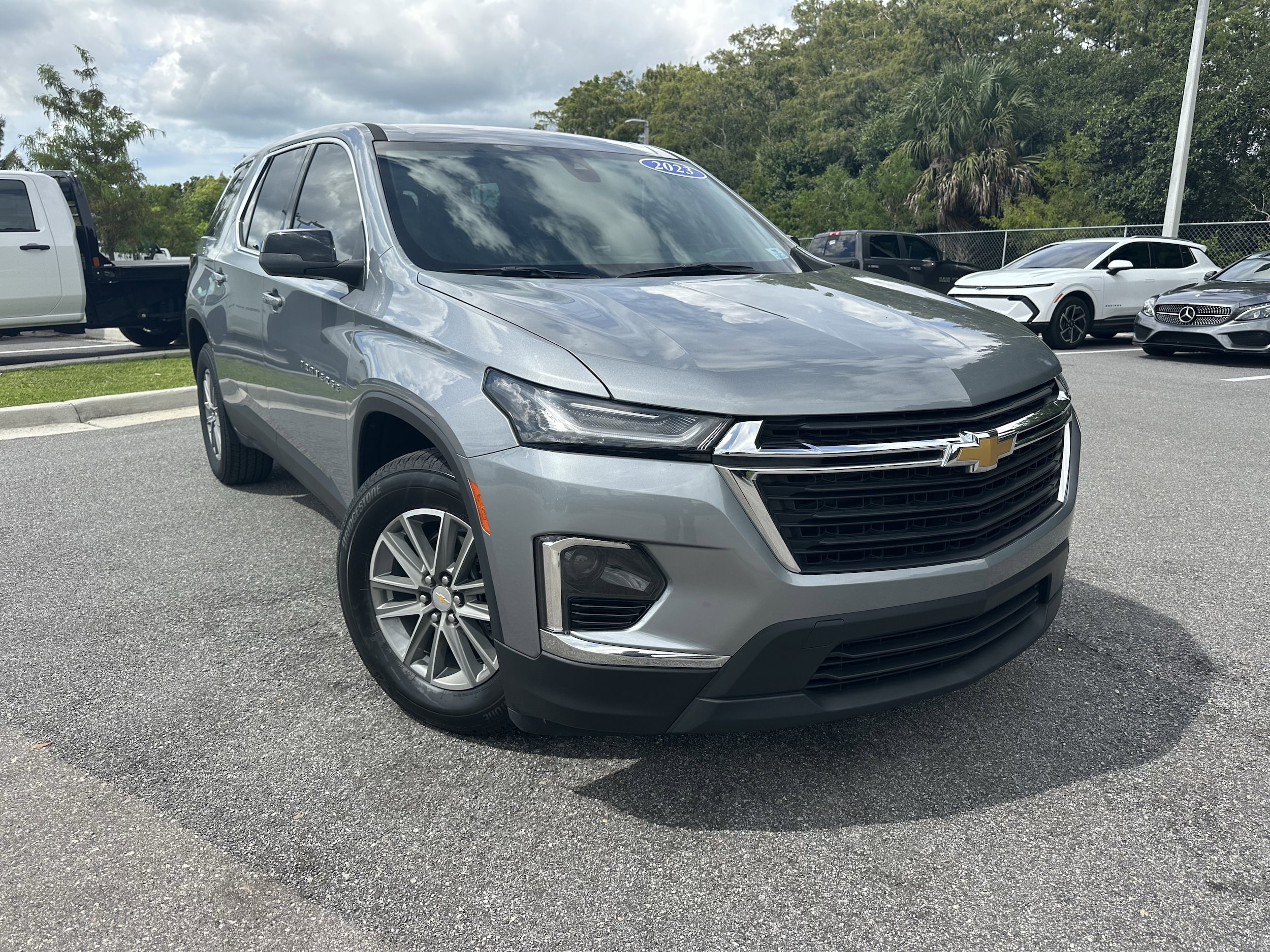 Used 2023 Chevrolet Traverse LS with VIN 1GNERFKW0PJ309902 for sale in Kansas City