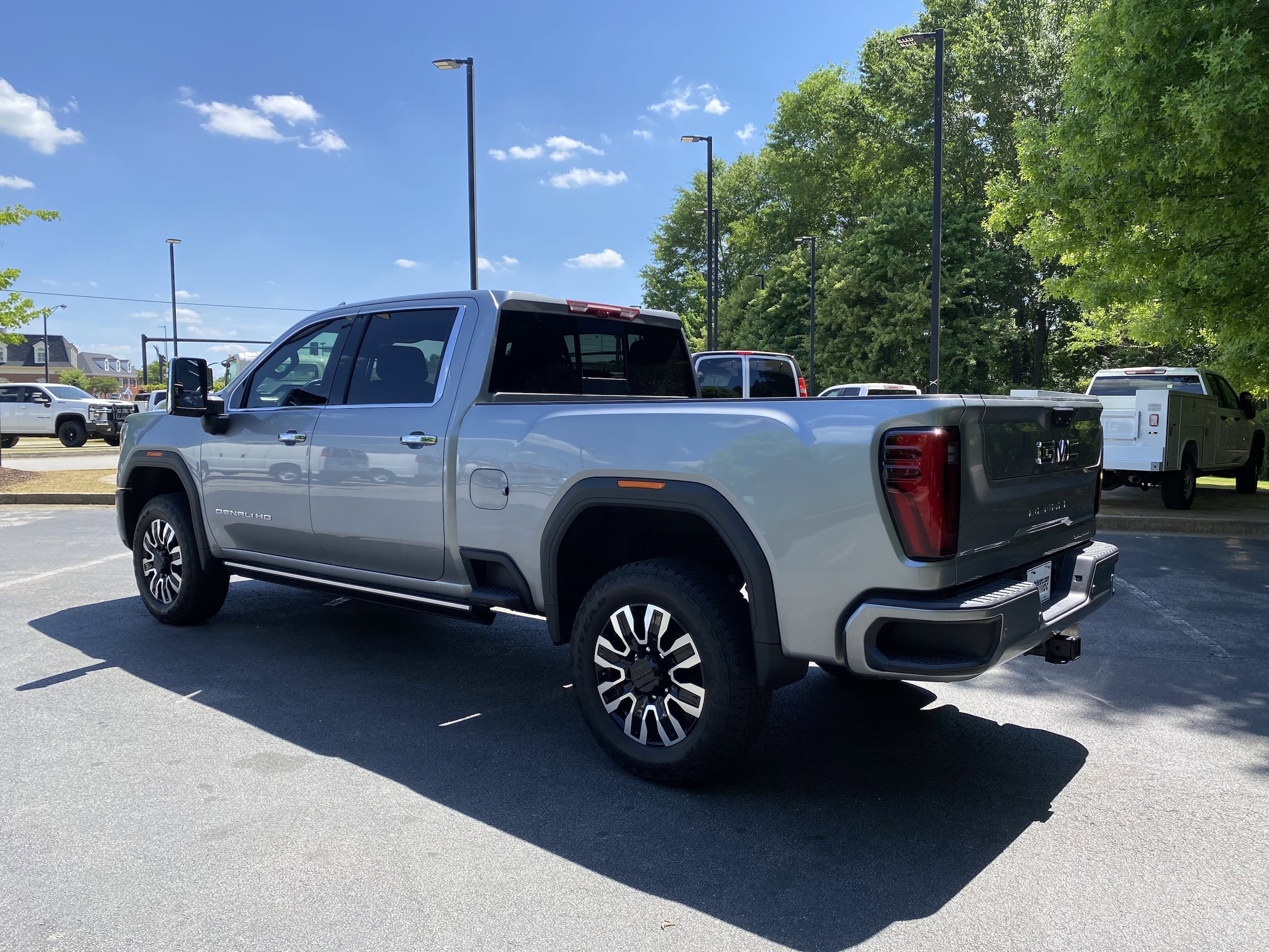 2025 GMC Sierra 2500HD Denali Ultimate photo 5