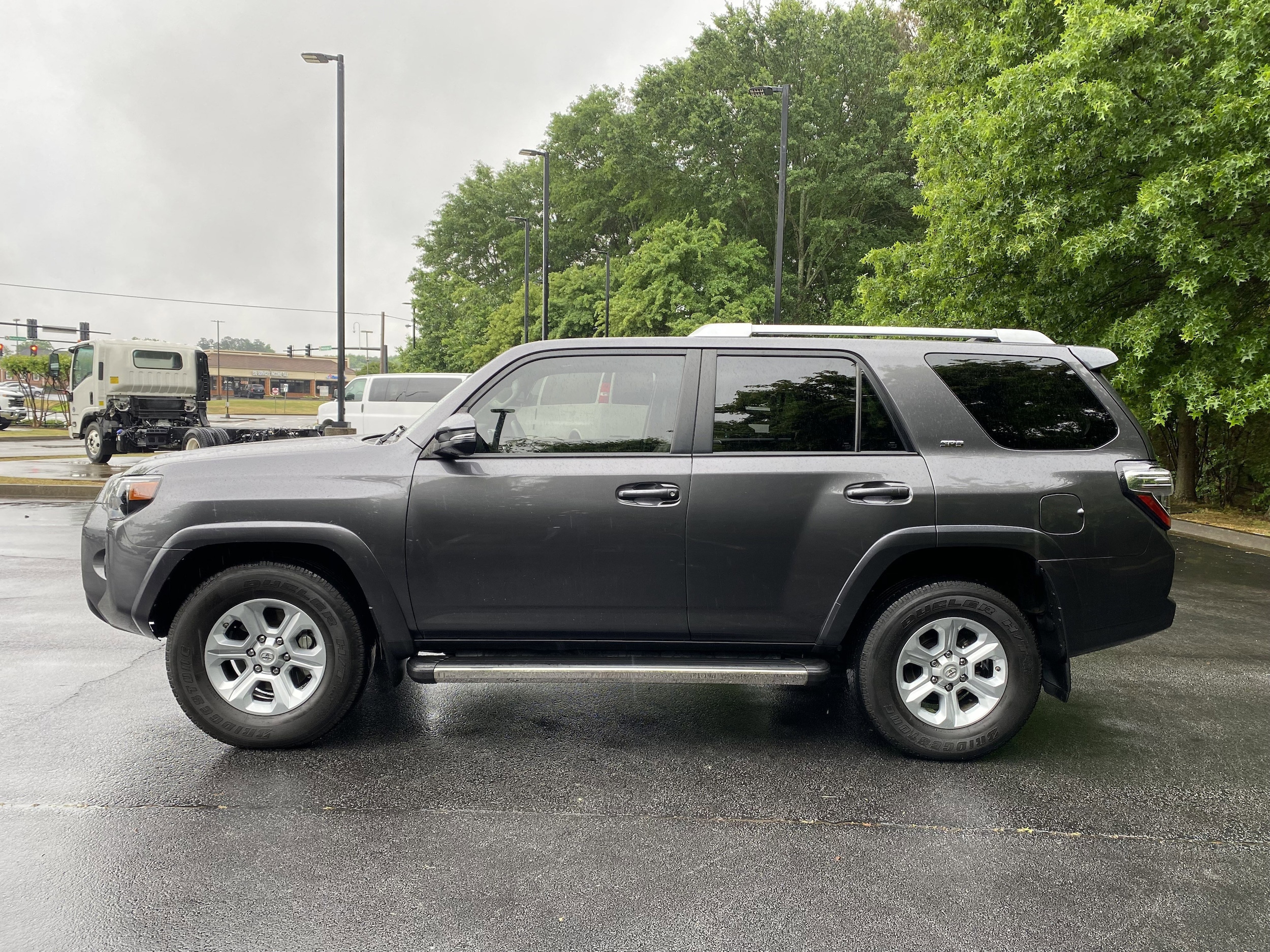2017 Toyota 4Runner SR5 Premium photo 5