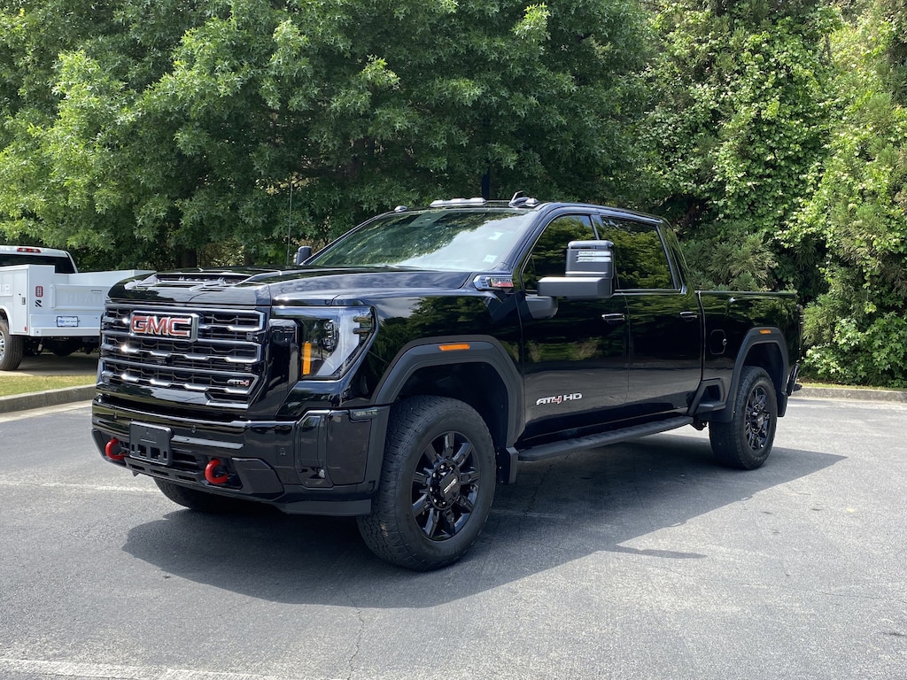 Used 2025 GMC Sierra 2500HD AT4 Pickup