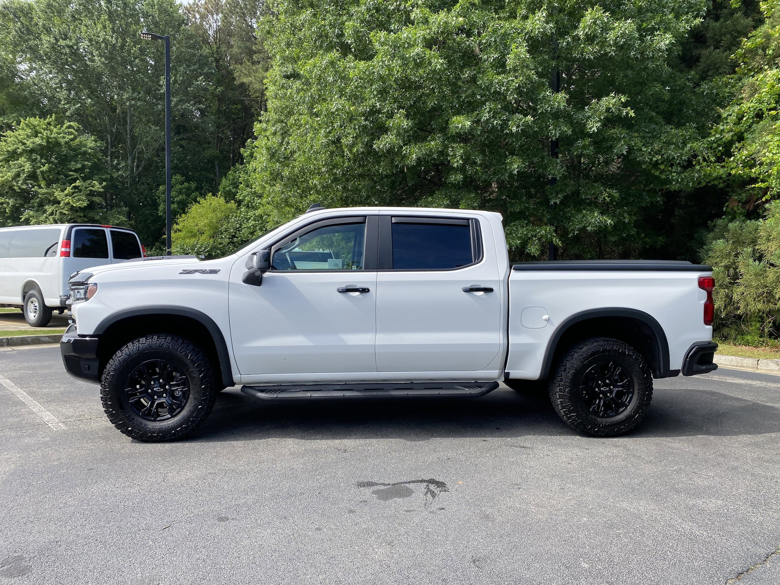 2024 Chevrolet Silverado 1500 ZR2 photo 4