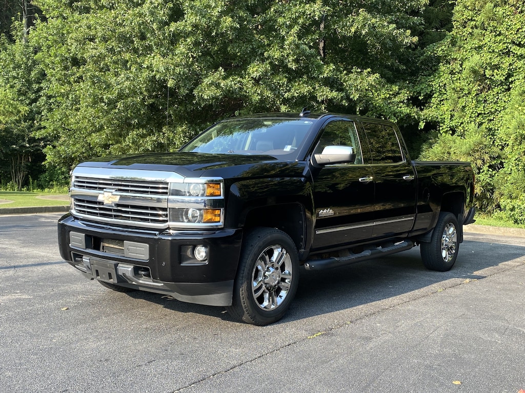 Used 2017 Chevrolet Silverado 2500HD High Country Pickup