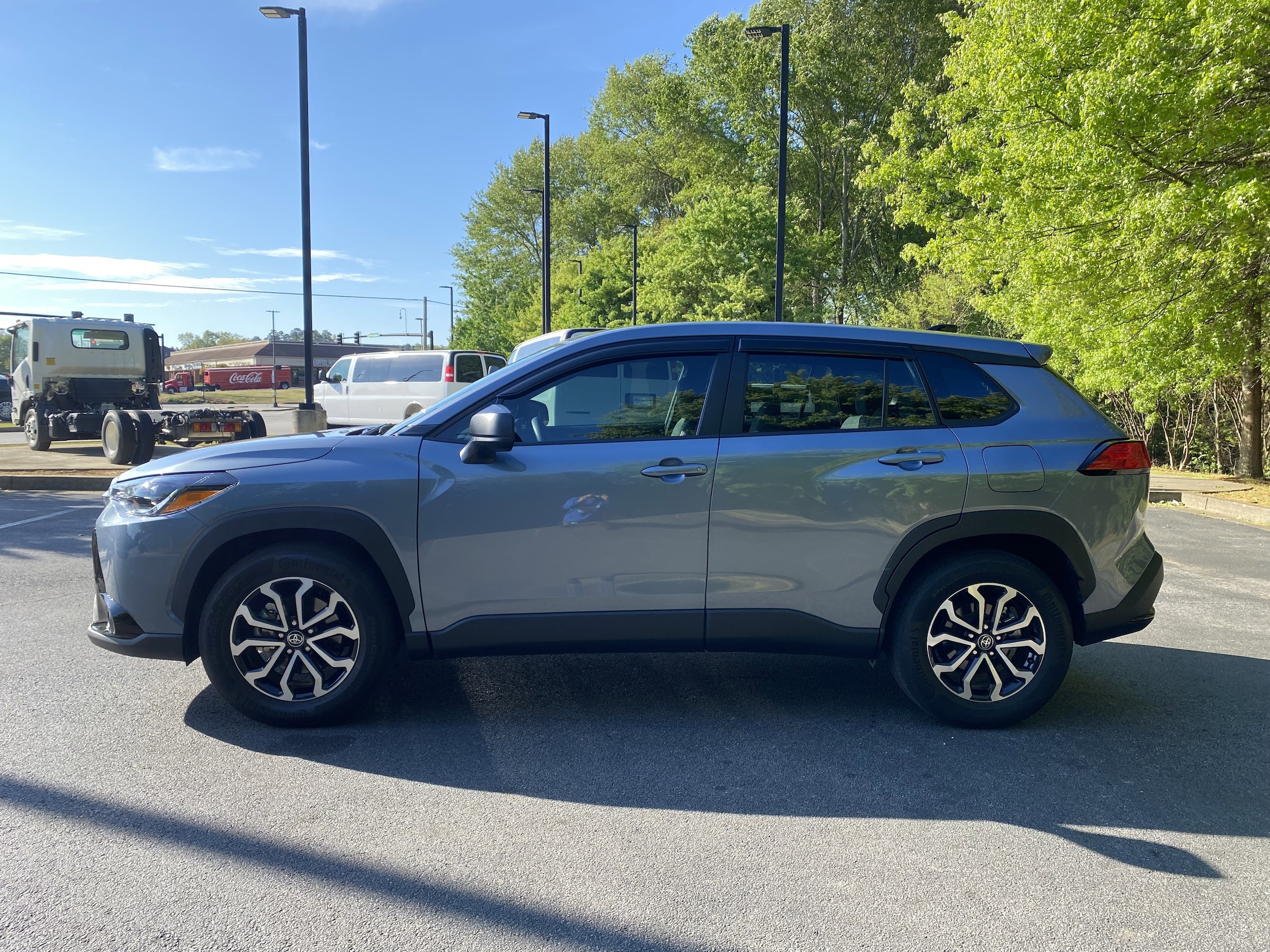 2025 Toyota Corolla Cross Hybrid SE photo 5