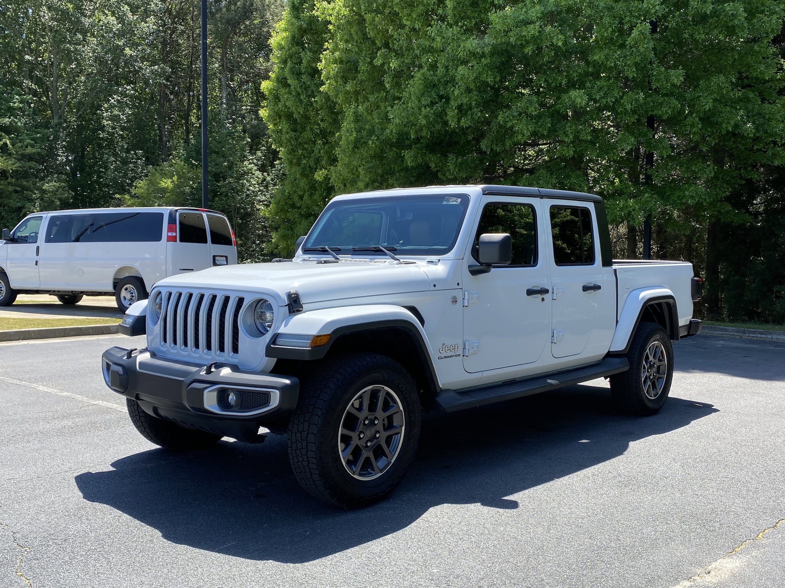 2020 Jeep Gladiator Overland photo 4