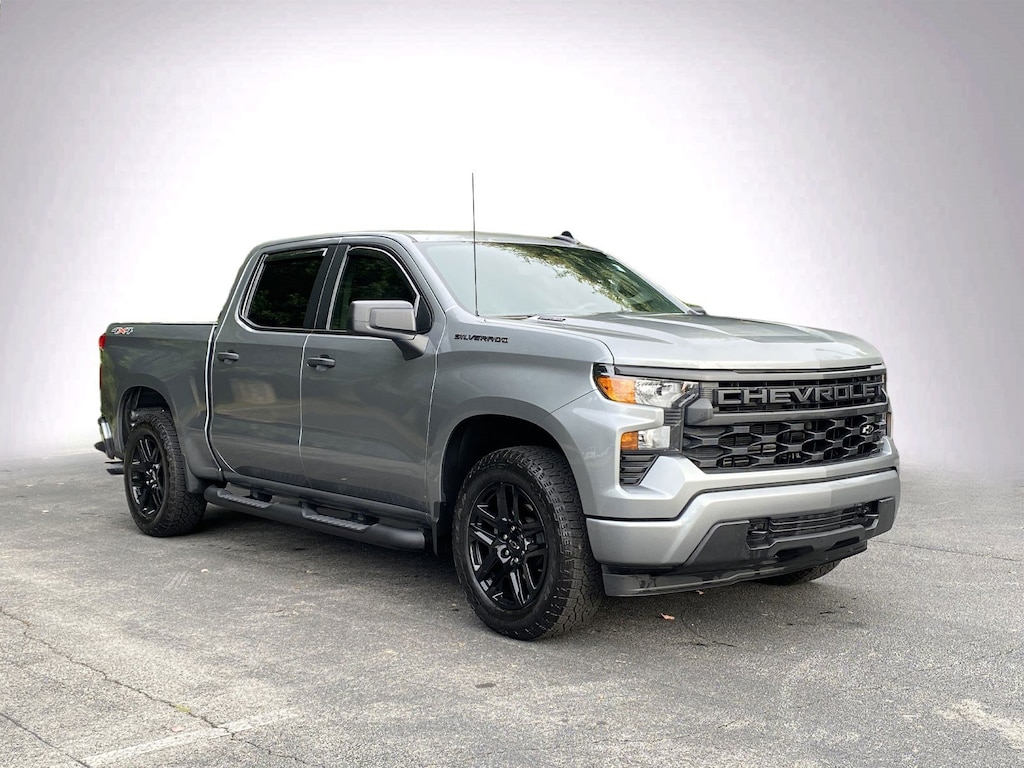 Used 2025 Chevrolet Silverado 1500 Custom Pickup