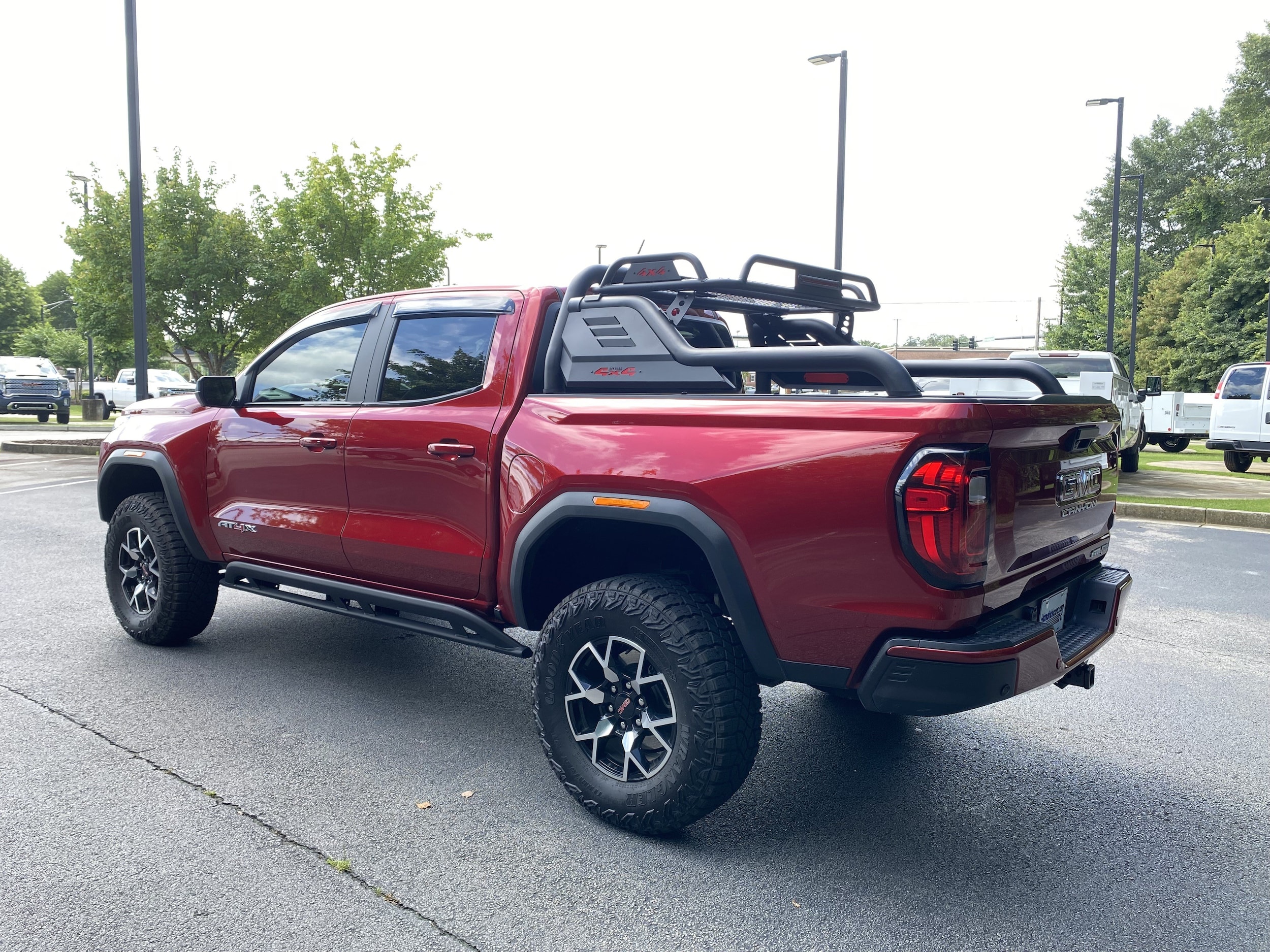 GMC Canyon 4WD AT4