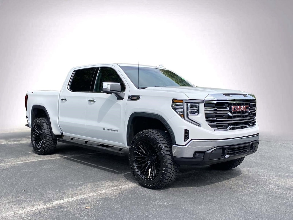 Used 2023 GMC Sierra 1500 SLT Pickup
