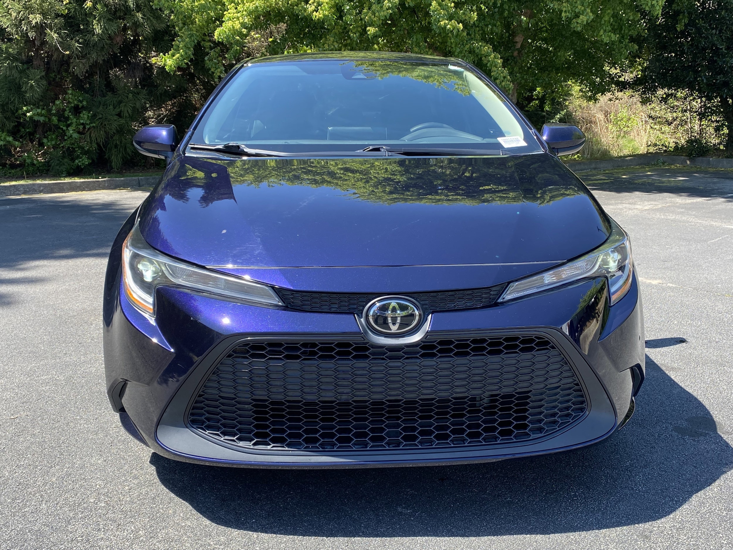 2021 Toyota Corolla LE photo 2
