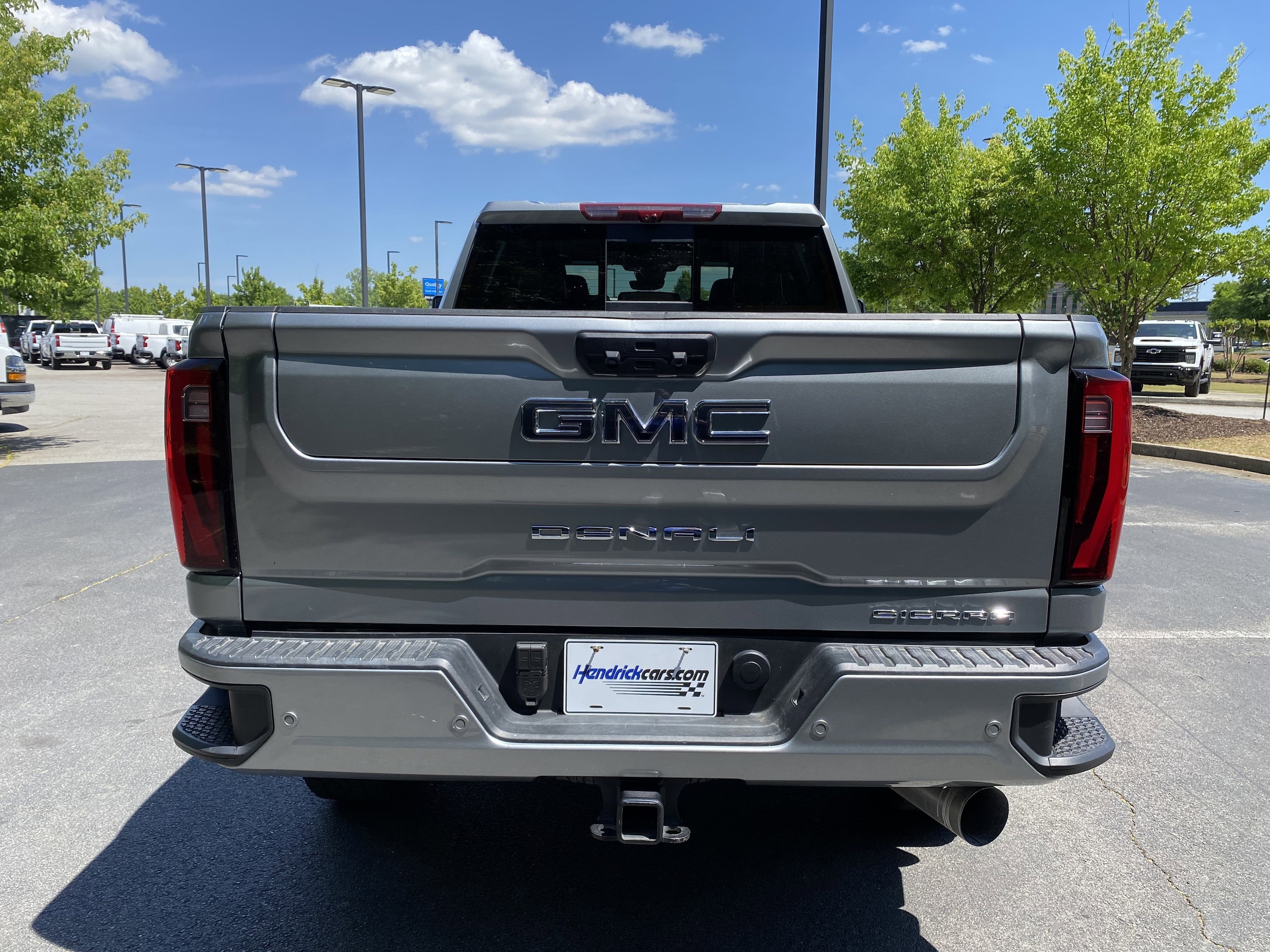2025 GMC Sierra 2500HD Denali Ultimate photo 6