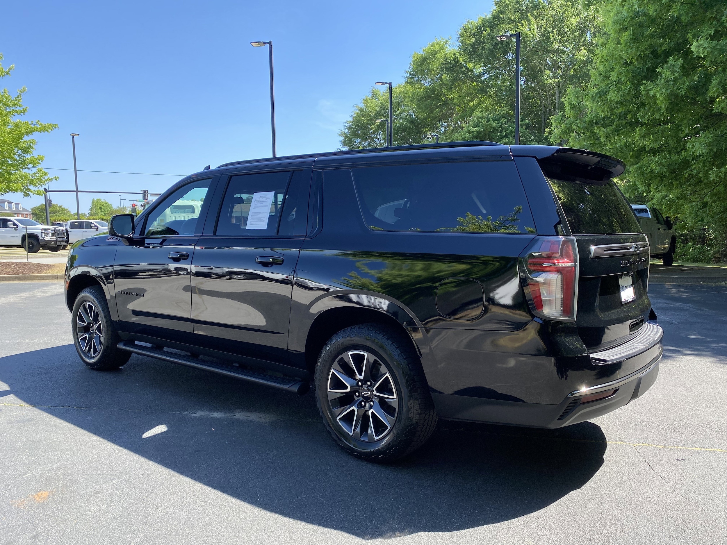 2021 Chevrolet Suburban Z71 photo 5