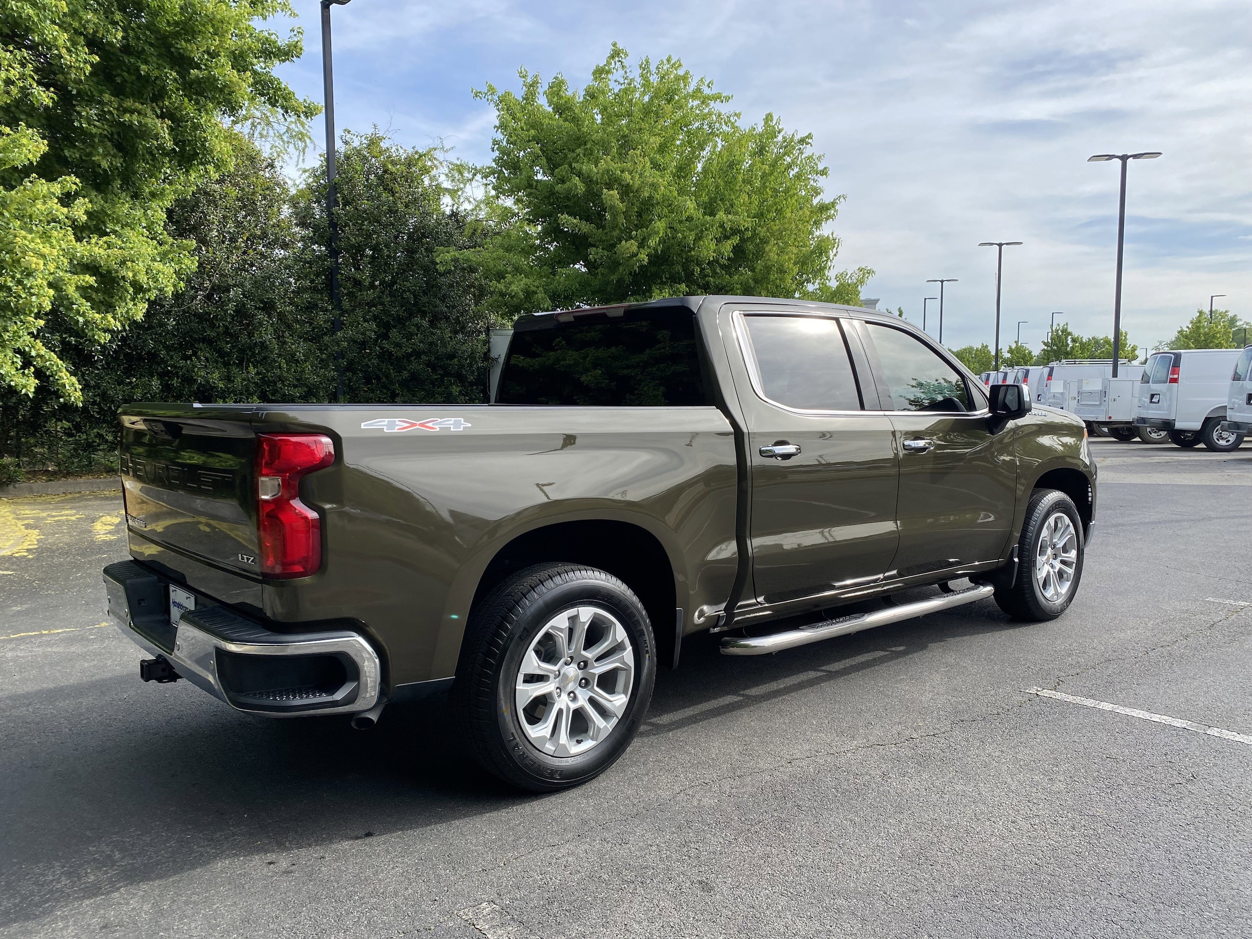 2023 Chevrolet Silverado 1500 LTZ photo 3